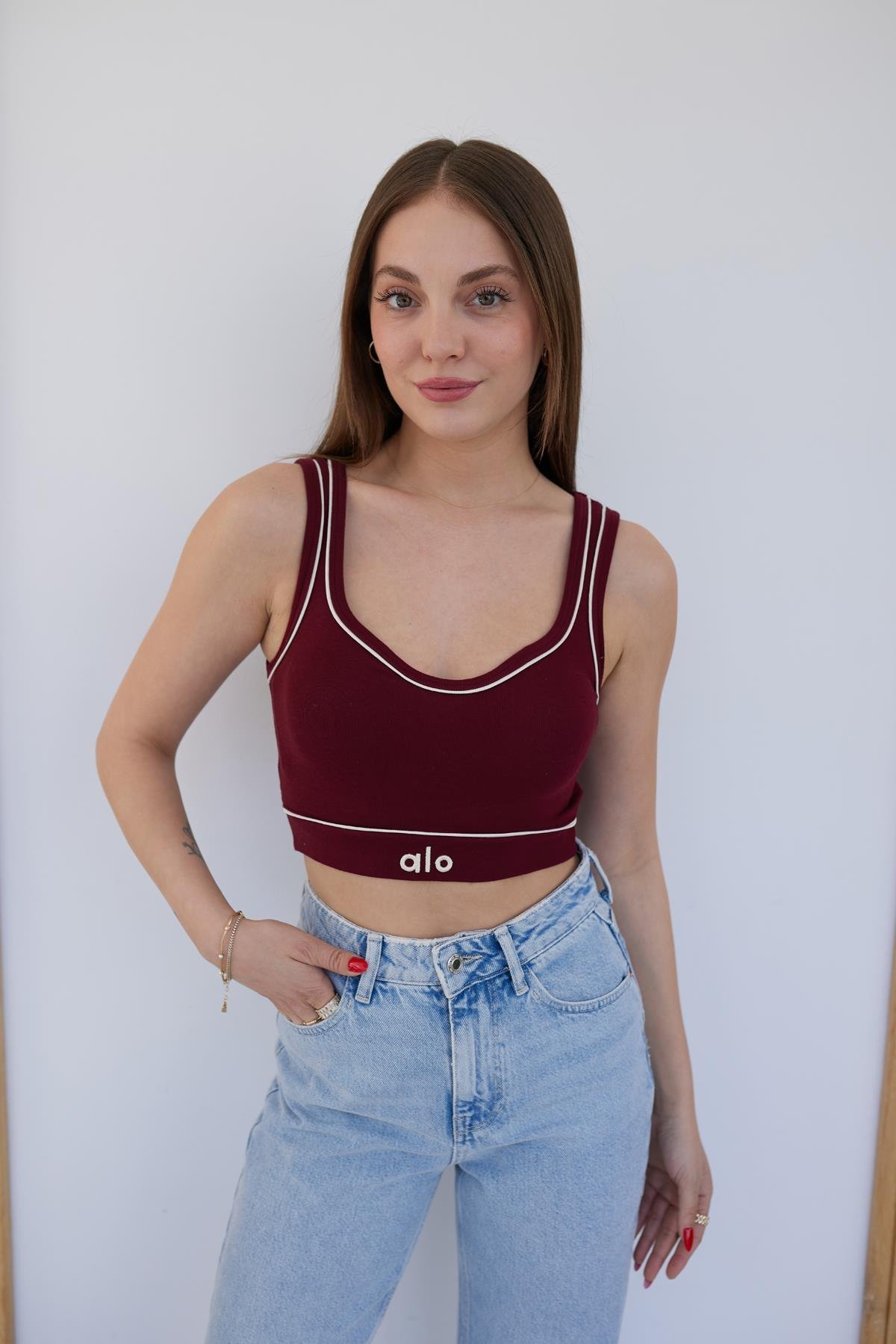 Bordo Kalp Yaka Yazı Nakış Detaylı Crop Bluz