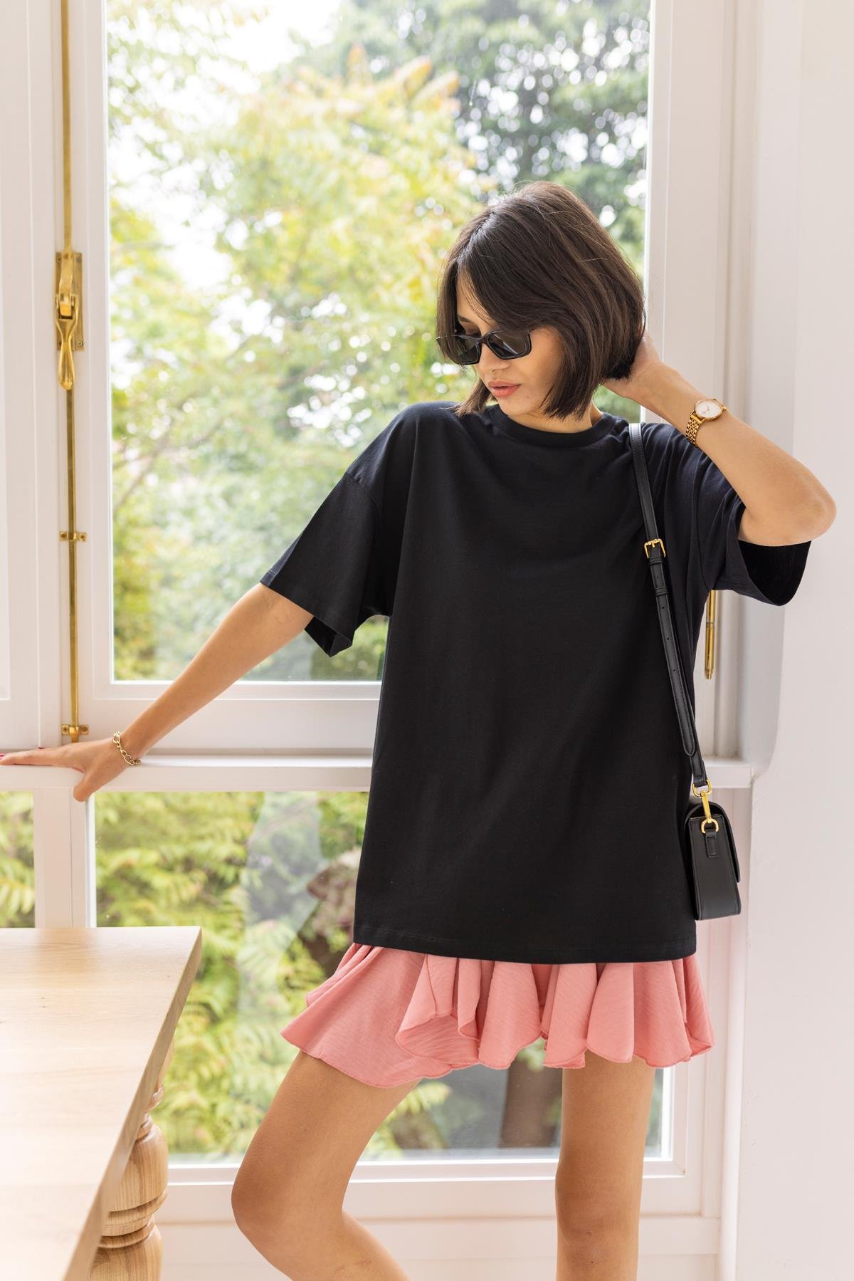 Siyah Bisiklet Yaka Basic T-Shirt
