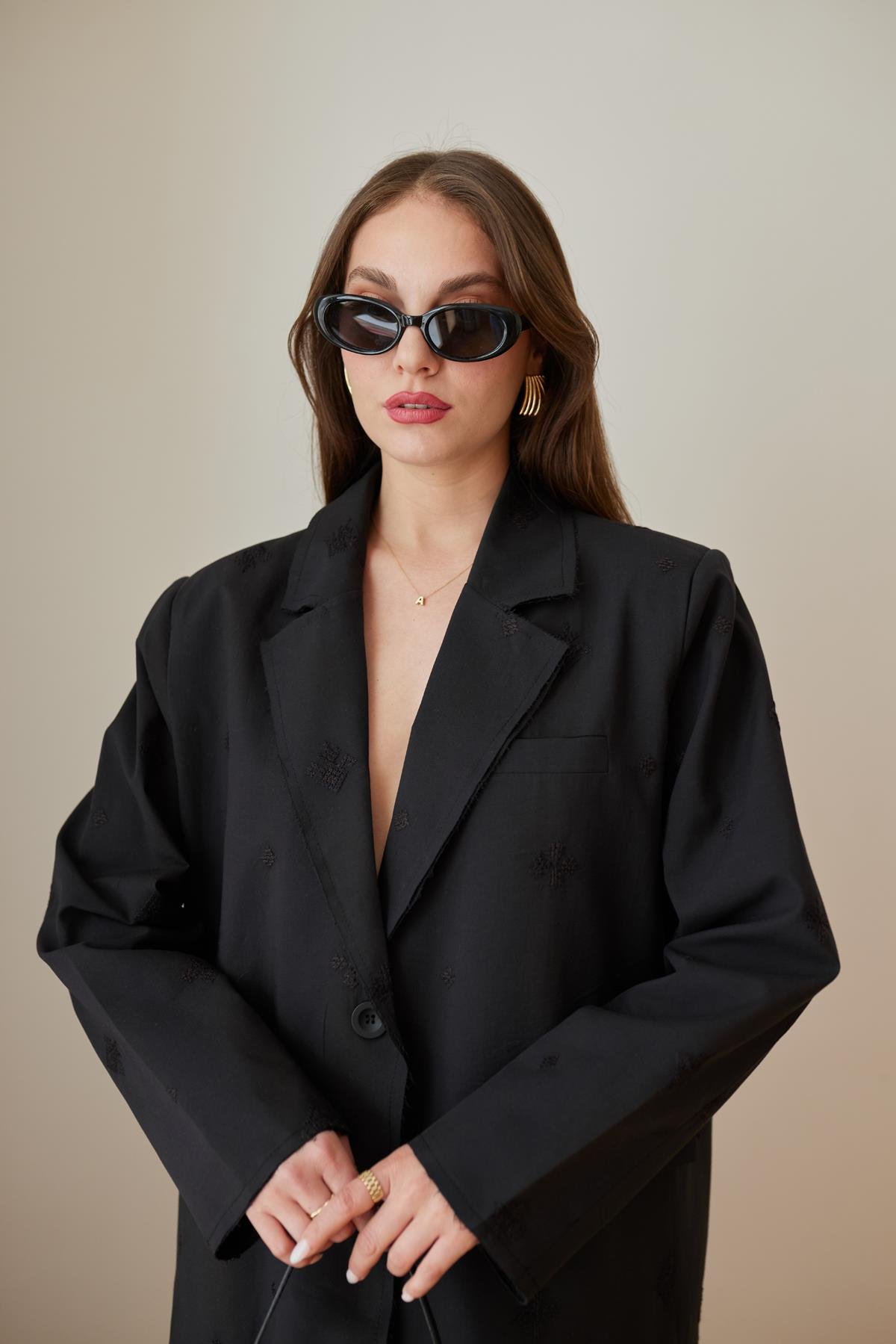 Siyah Nakış Detaylı Blazer Ceket Etek Takım