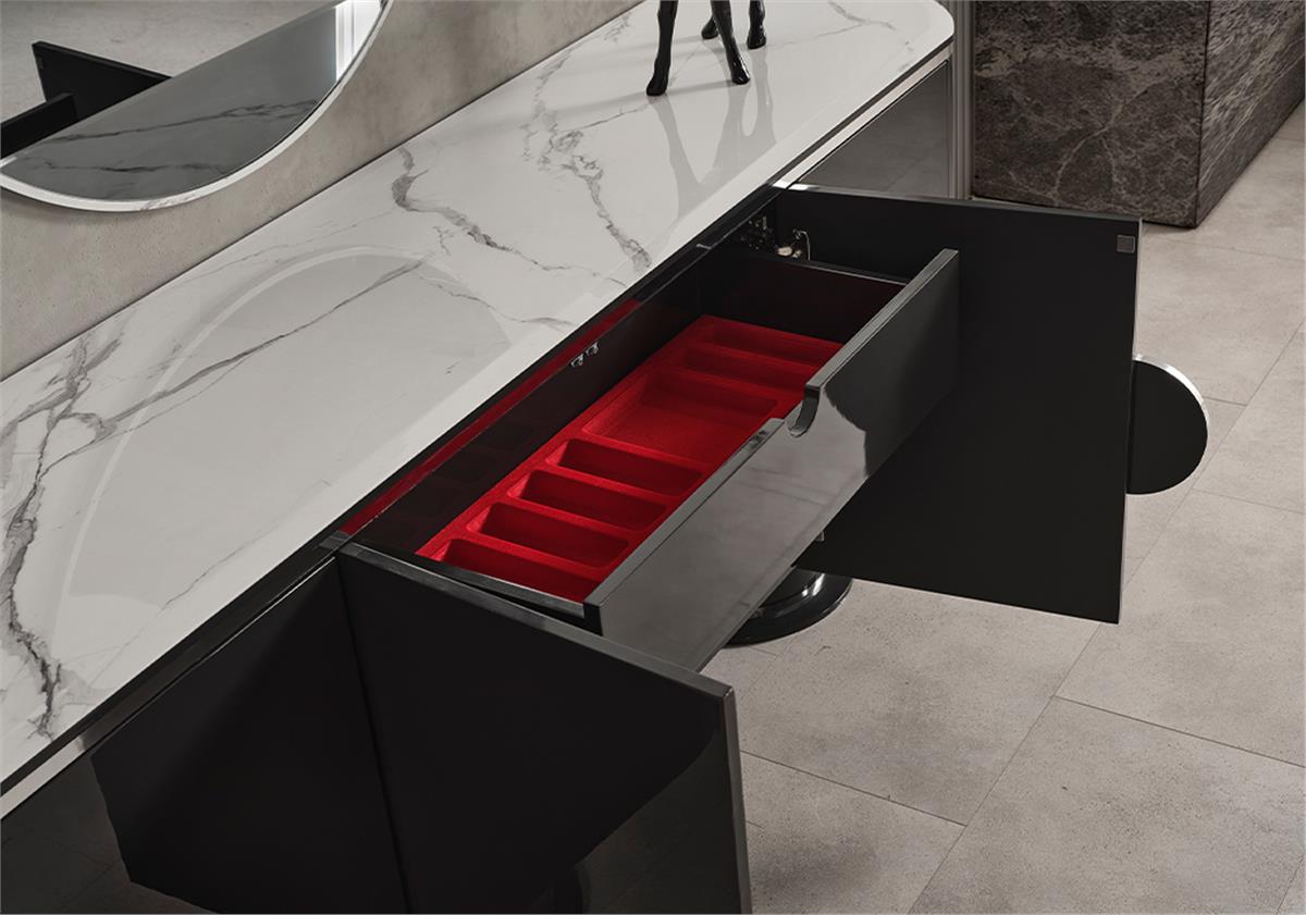 Cartiers Dark Konsol