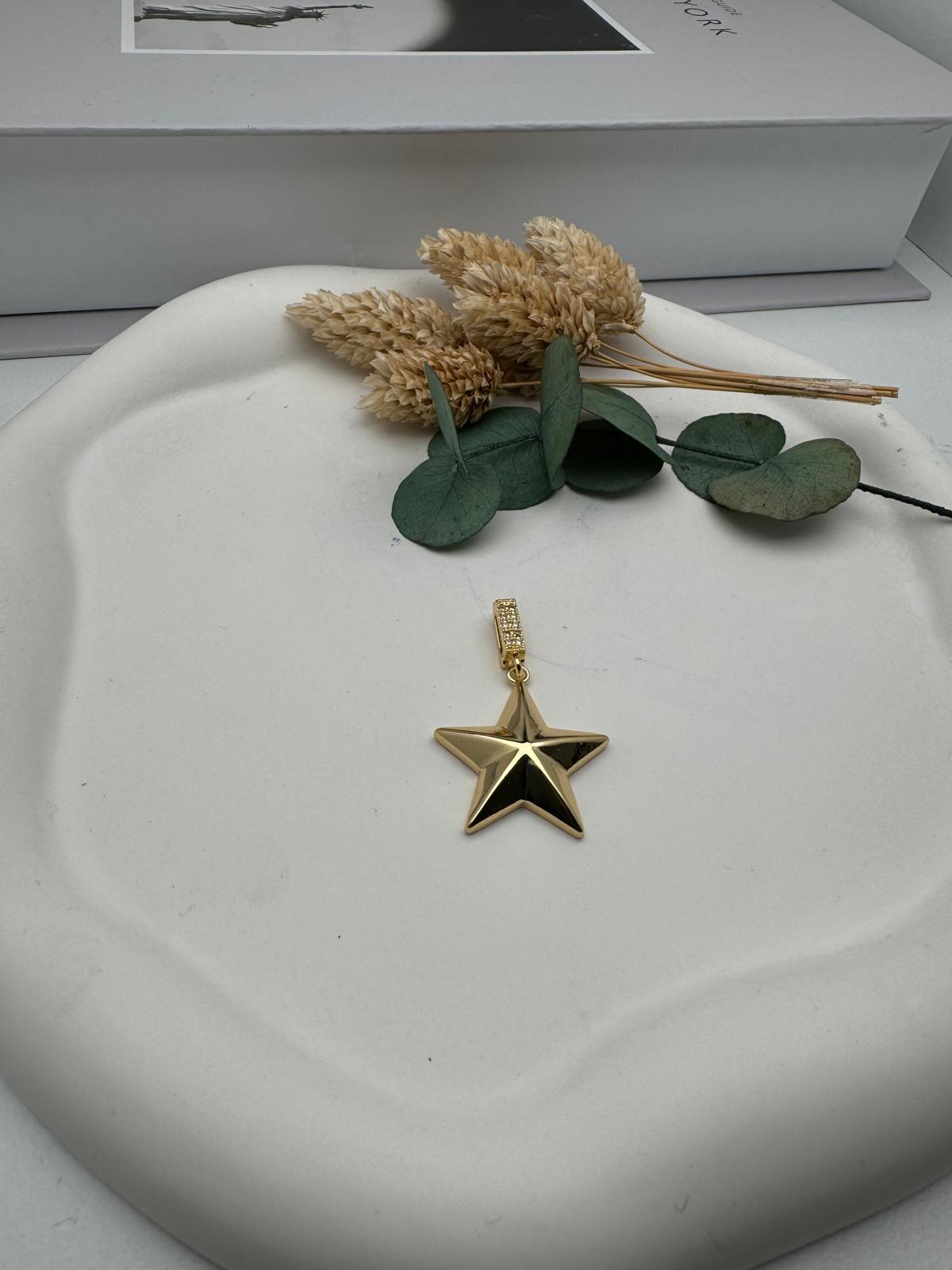 02 Pirinç Charm