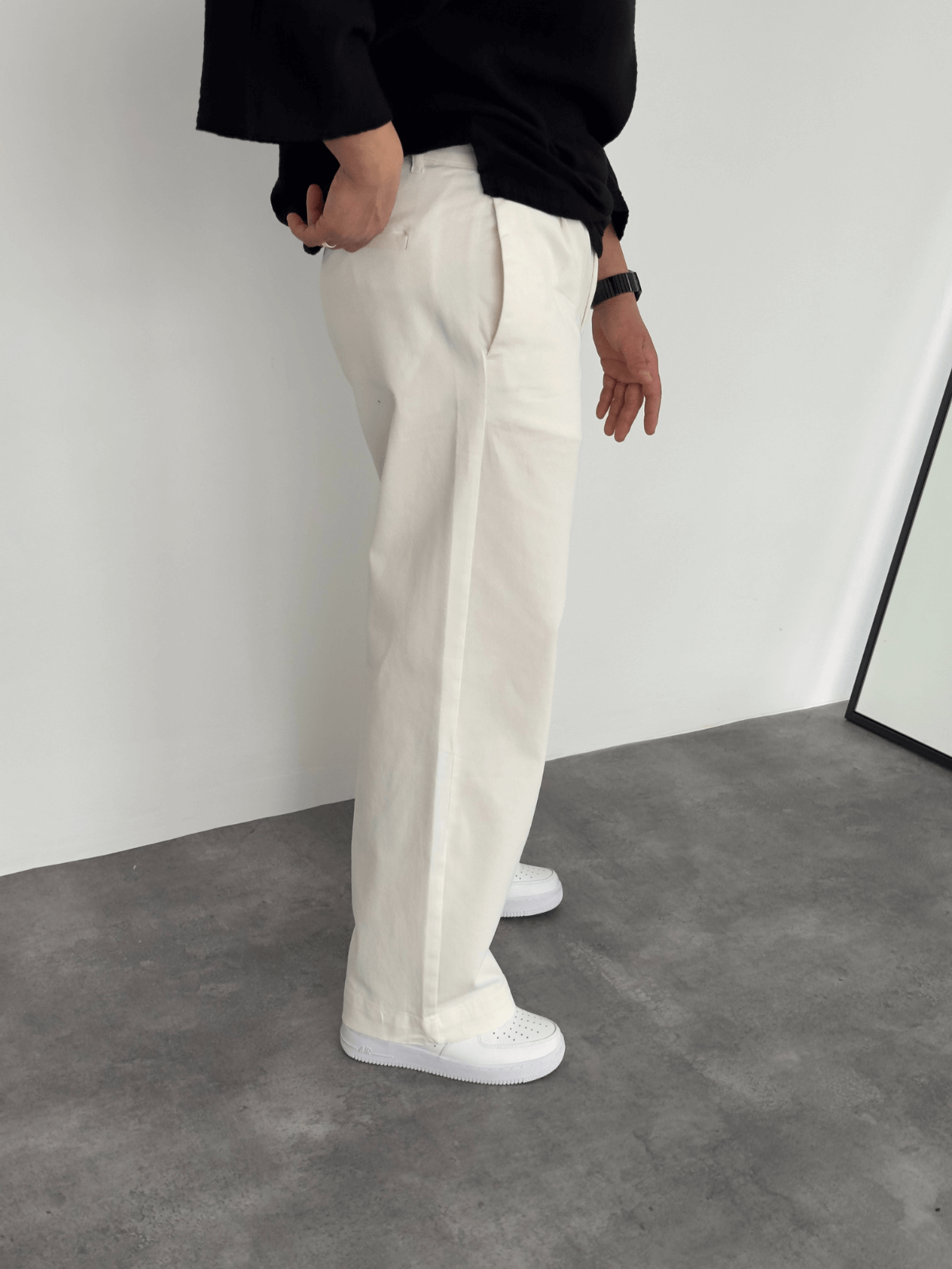 Beyaz Ön Pileli Baggy Gabardin Pantolon