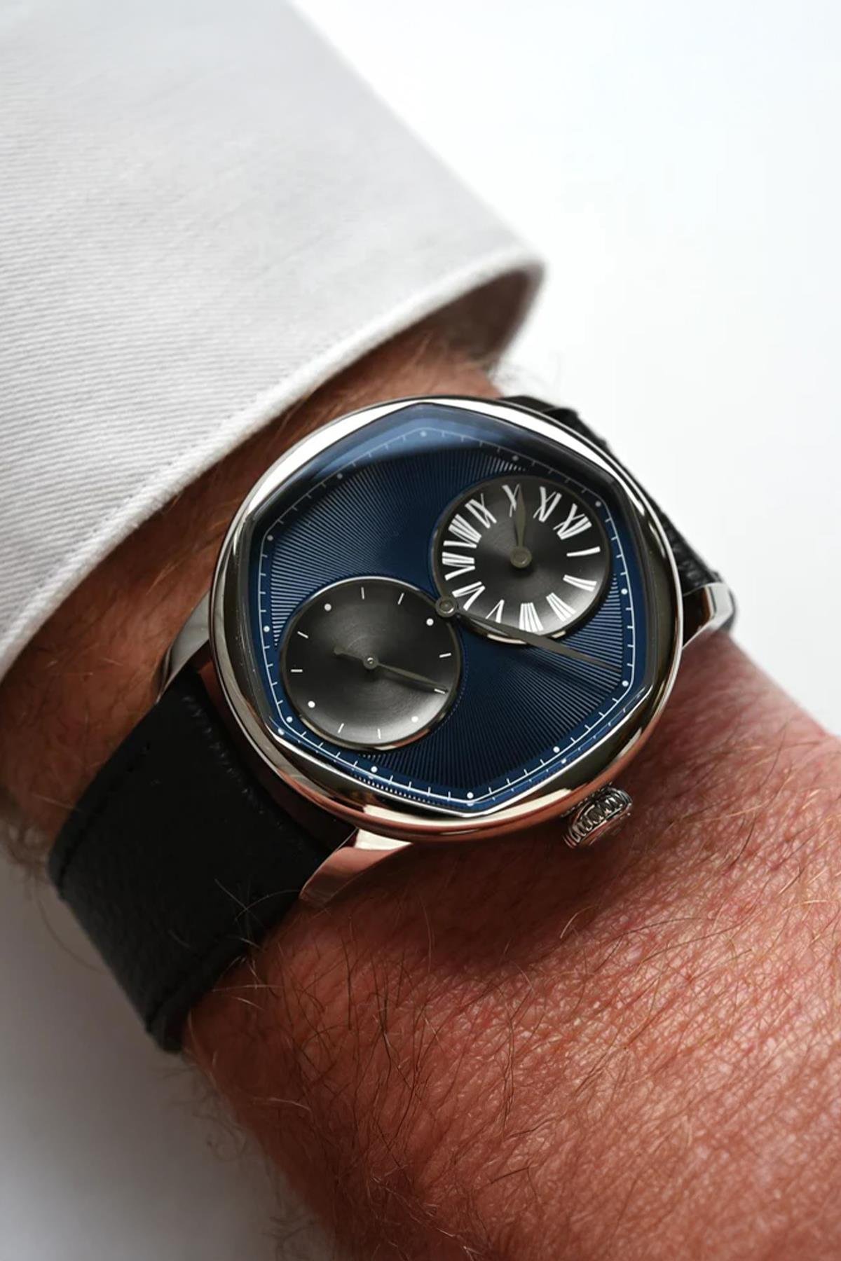 Le Régulateur Louis Erard X Cédric Johner Blue