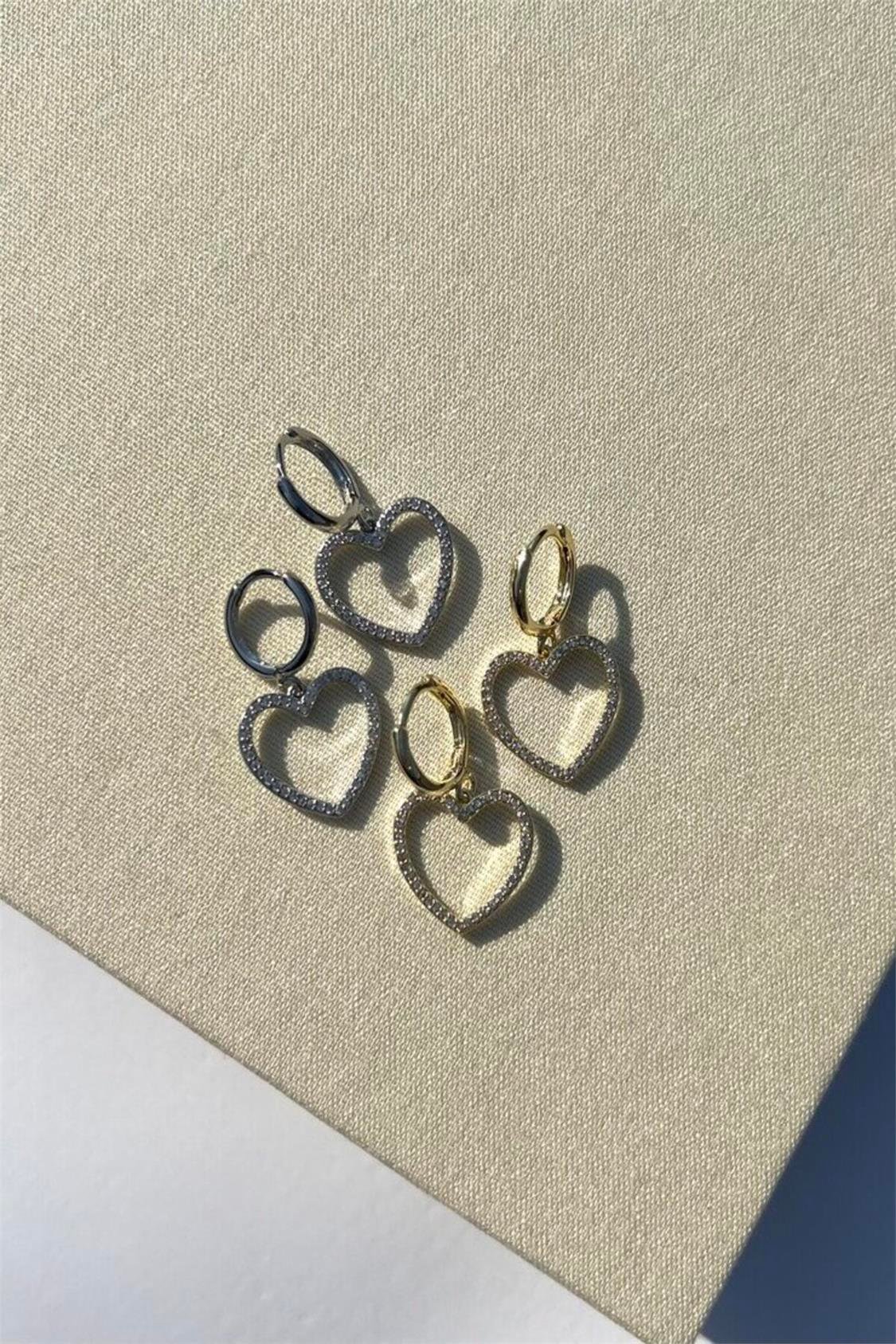 İçi Boş Love Küpe