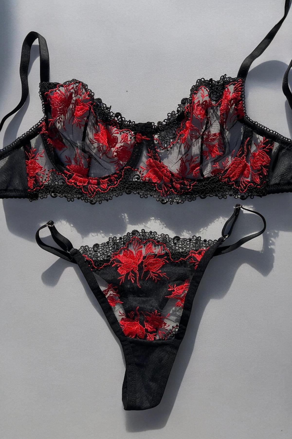 Kırmızı Çiçekli Siyah Bralet Takım