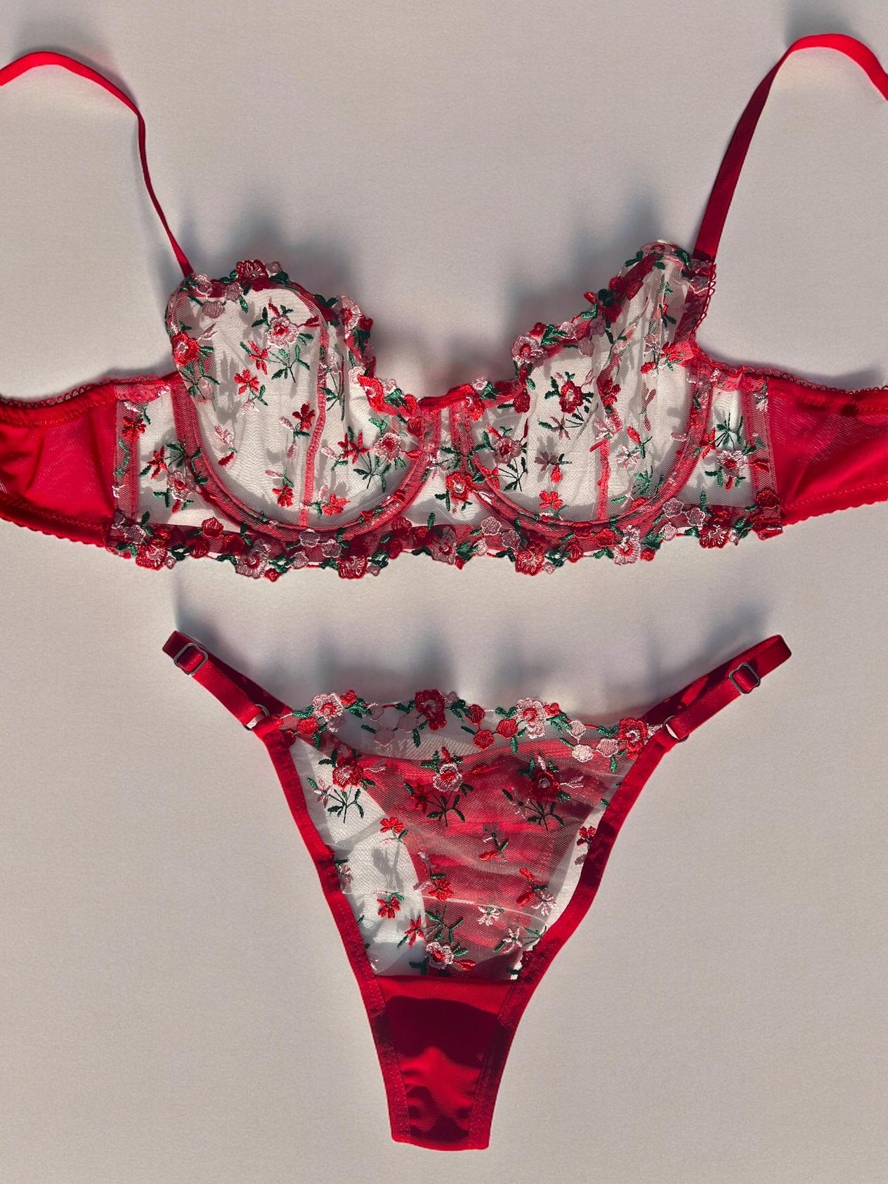 Pembe Çiçekli Kırmızı Bralet Takım