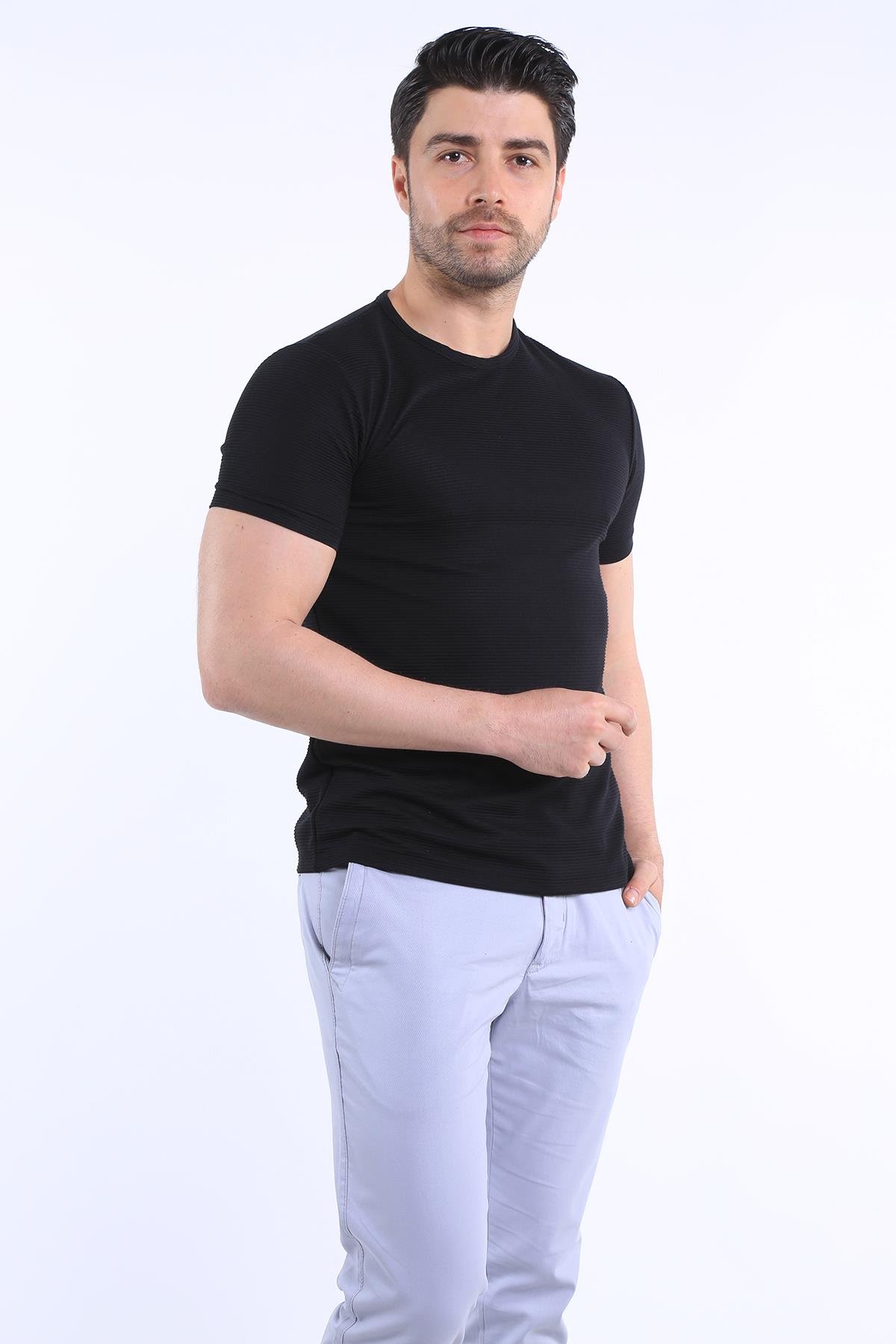 intersivinİntersivin Slim Fit Bisiklet Yaka Dokulu Siyah Erkek T-Shirt
