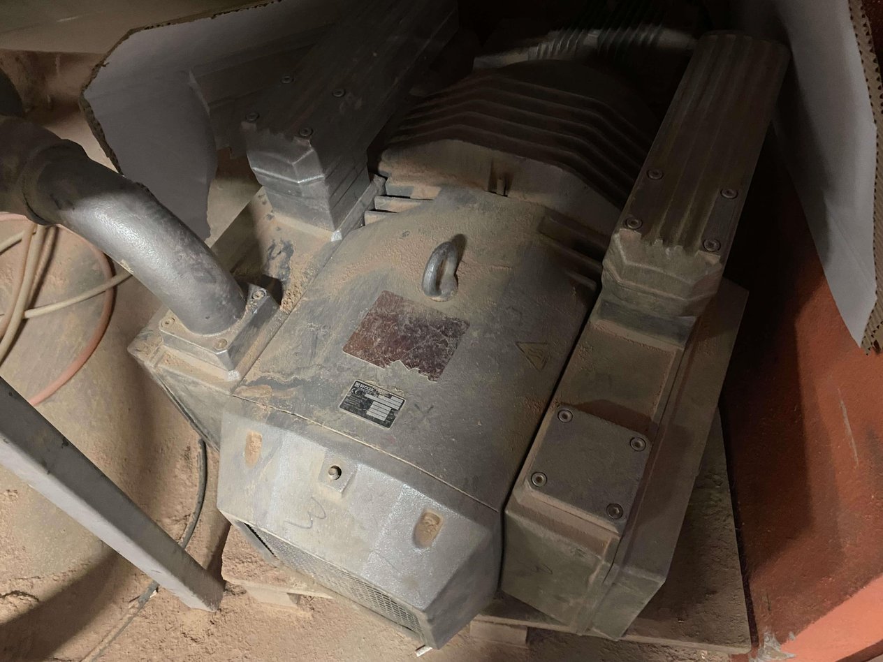 AES Raptor 2128 Yüklemeli Boşaltmalı Düz Tabla Cnc (2011)