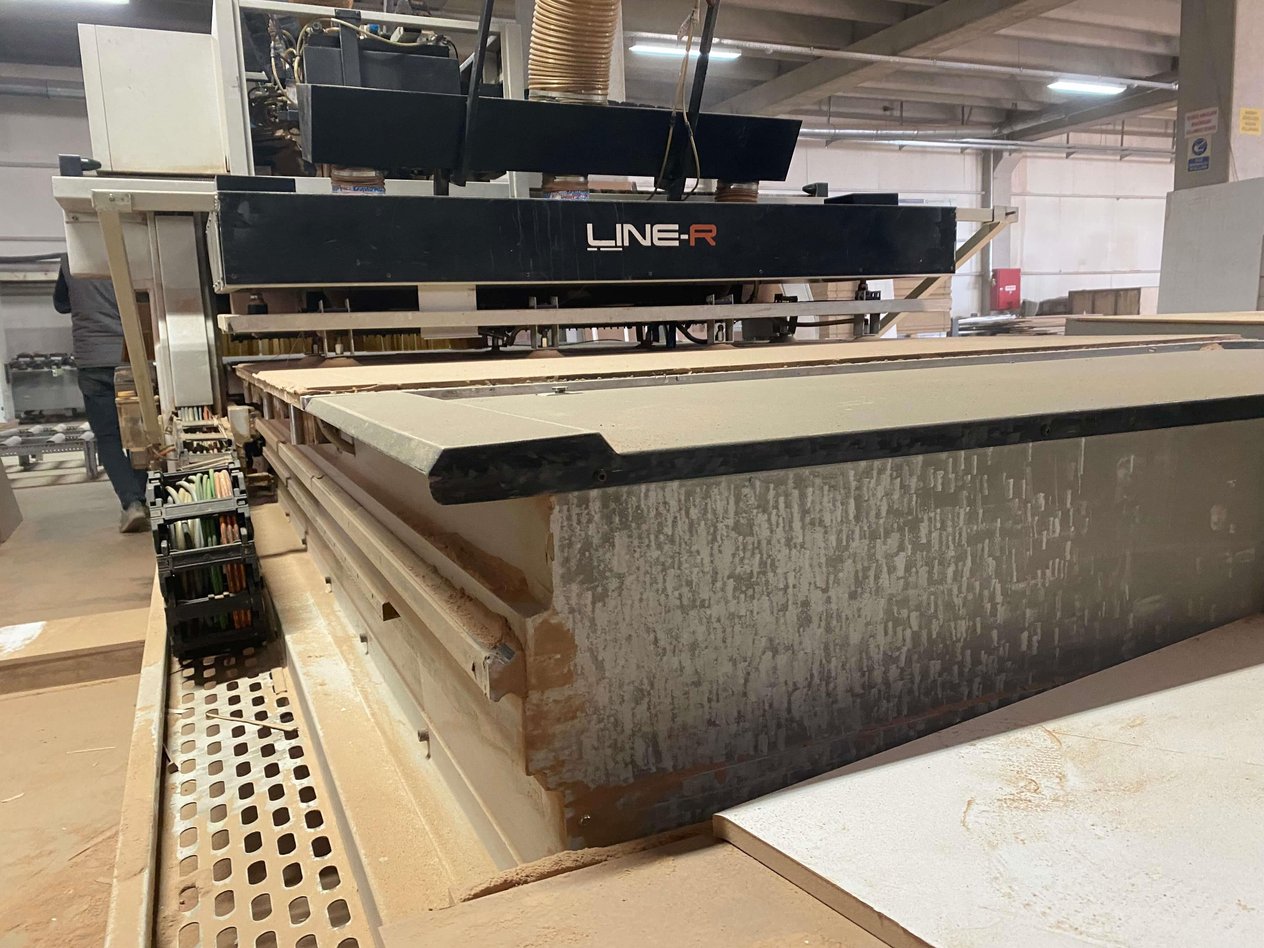 AES Raptor 2128 Yüklemeli Boşaltmalı Düz Tabla Cnc (2011)