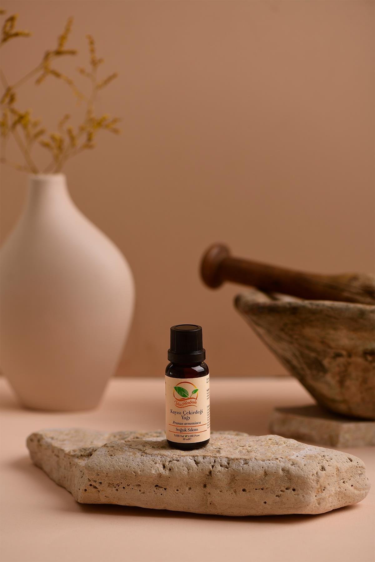 KAYISI ÇEKİRDEĞİ YAĞI 20 ML (Prunus armeniaca L.)