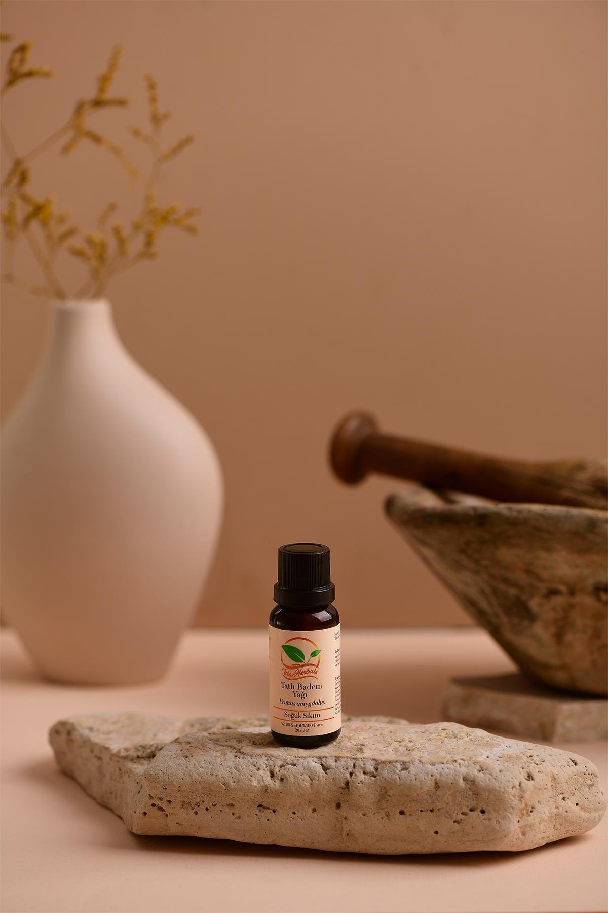 TATLI BADEM YAĞI 20 ML (Prunus amygdalus var. dulcis)