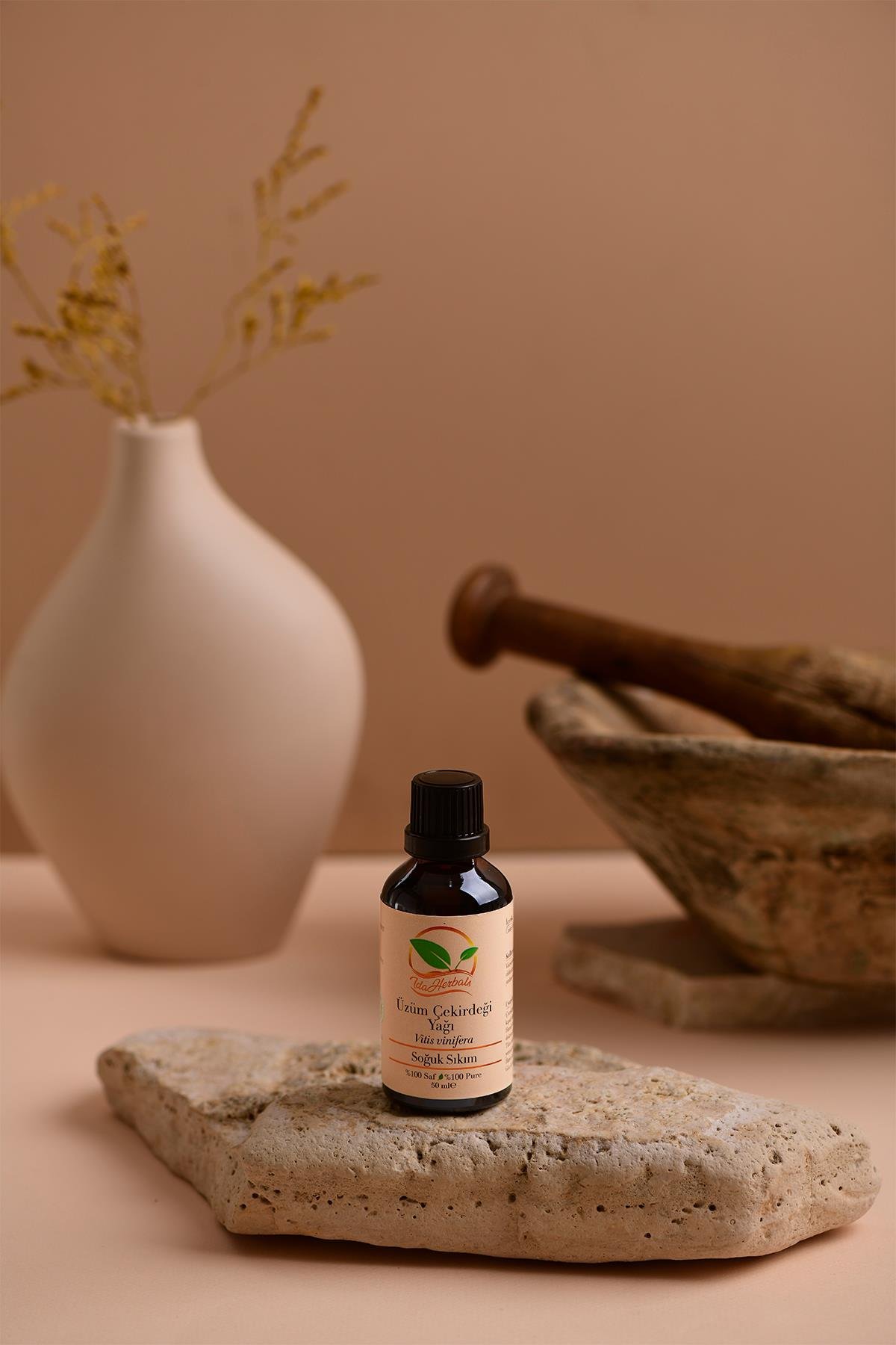 ÜZÜM ÇEKİRDEĞİ YAĞI 50 ML (Vitis vinifera L.)