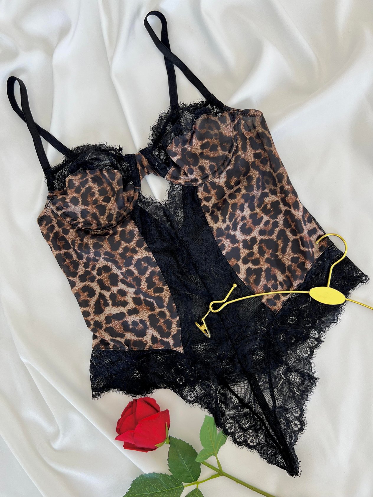 Leopar Desenli Dantel Kapsız Balenli B Cup Bodysuit