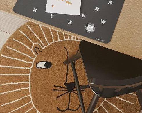Lion Tuft
