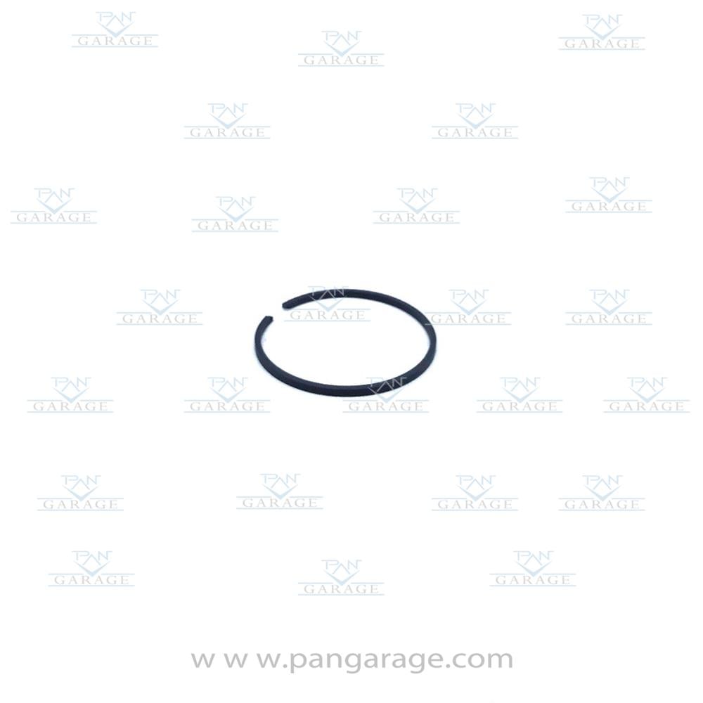 0501 334 858 R Ring