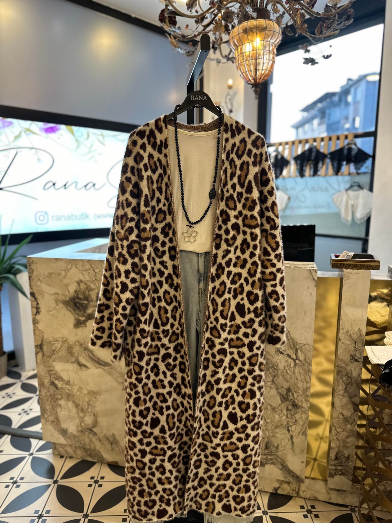 Leopar Desenli Uzun Hırka