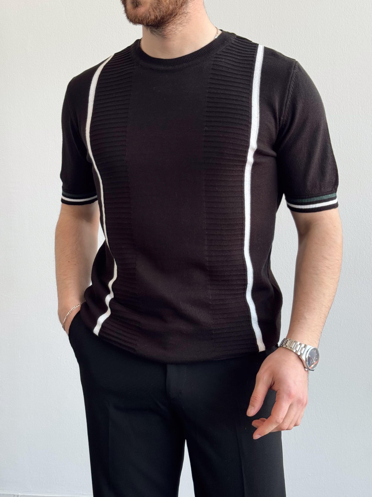 Erkek Minimal Ve Şık Stil Desen Detay Bisiklet Yaka Triko T-Shirt-Siyah(E1404)Ketench