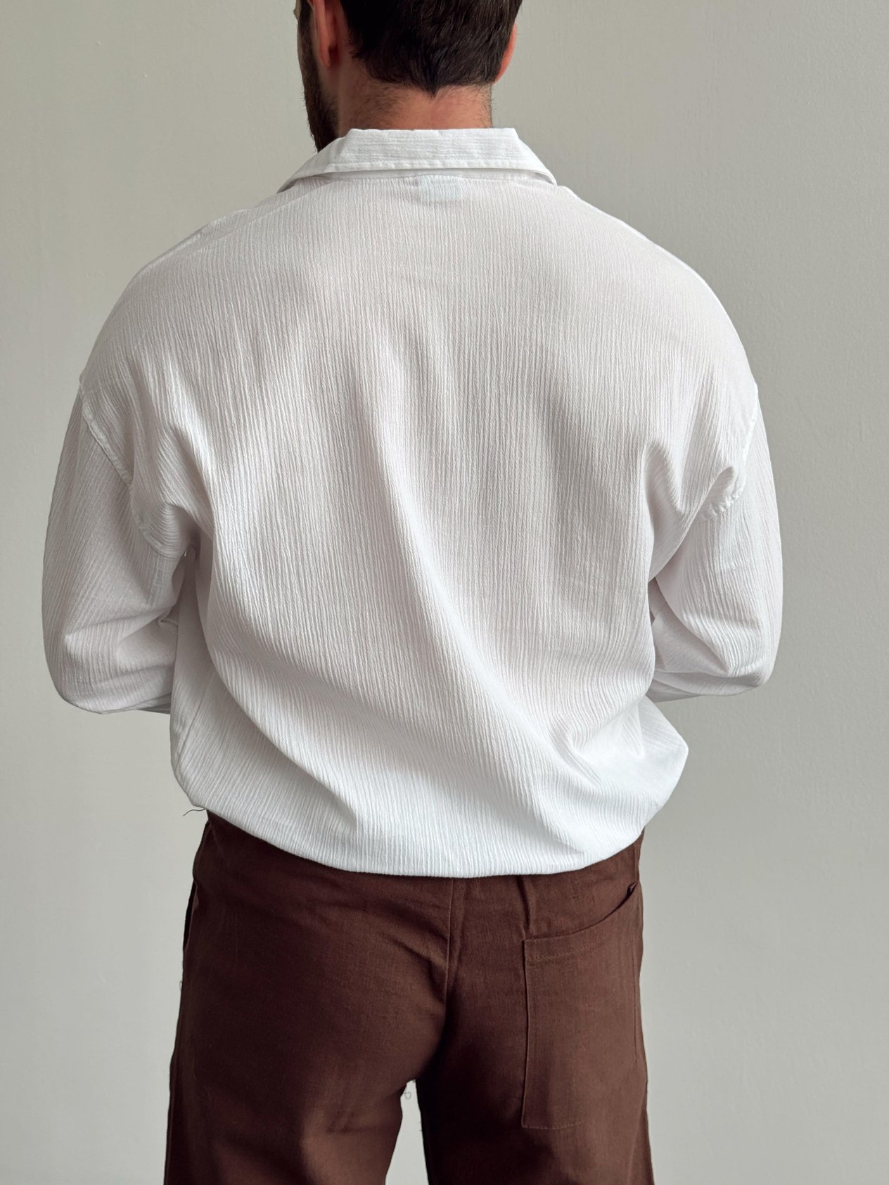 Erkek Zamansız Bir Klasik Oversize Kalıp Krinkıl Kumaş Yazlık Gömlek-Beyaz(E1361)Ketench