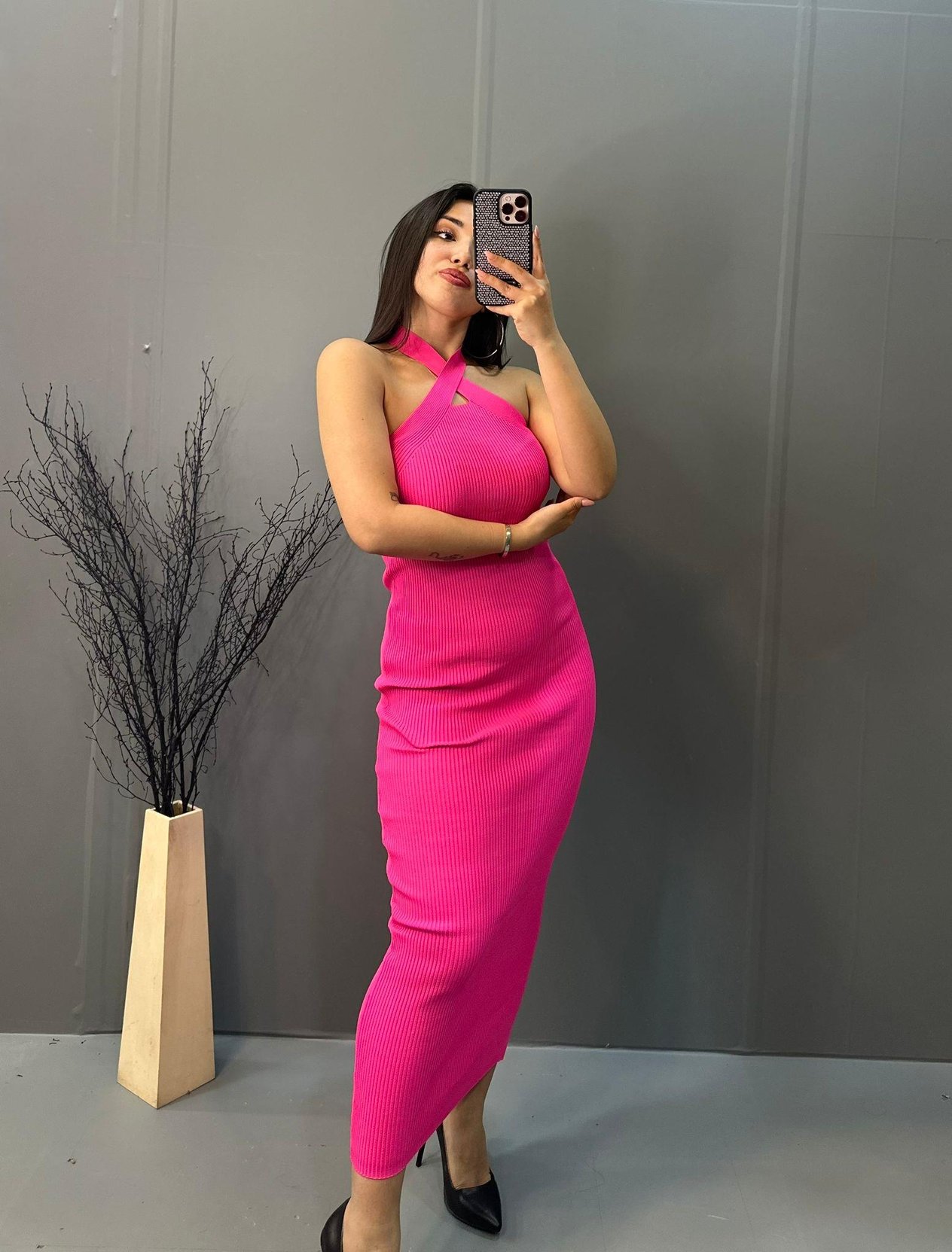 Pembe Çapraz Askılı Elbise