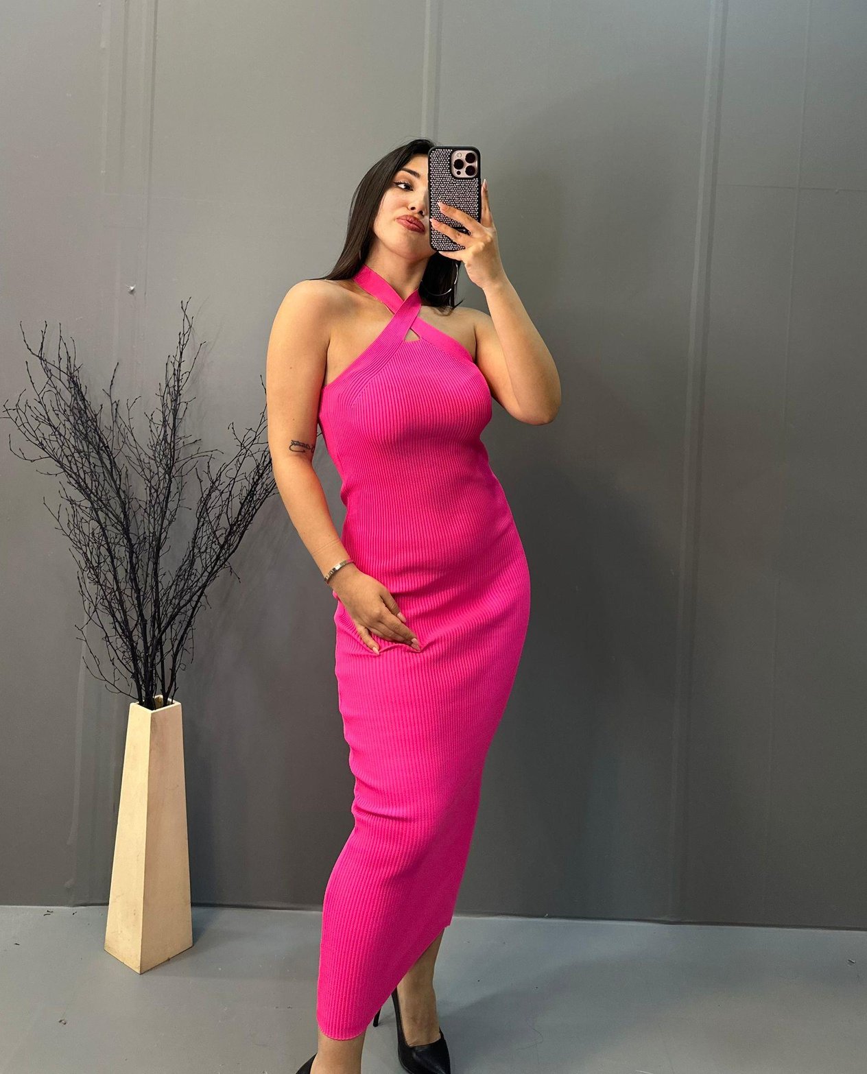 Pembe Çapraz Askılı Elbise
