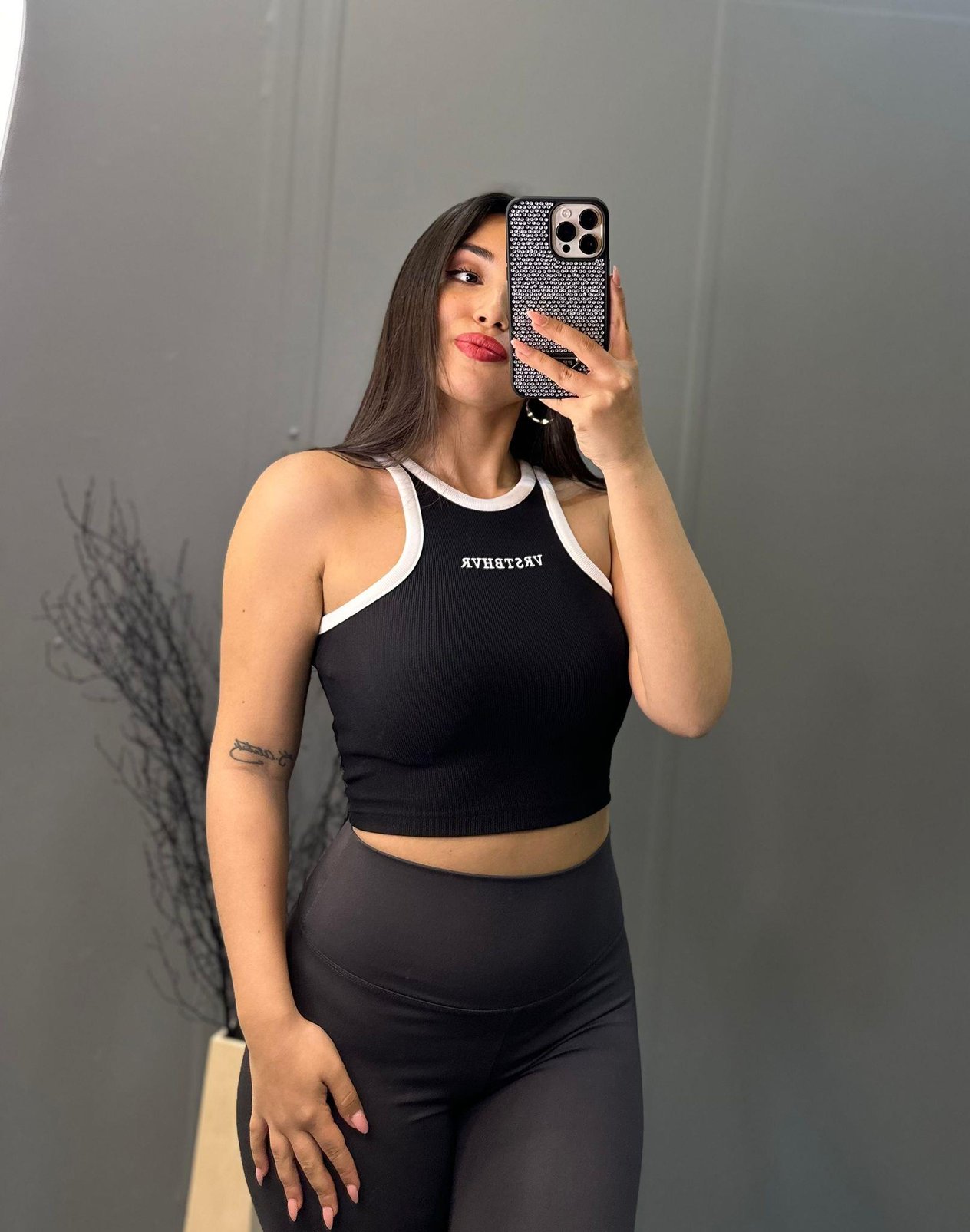 Siyah Halter Yaka Crop