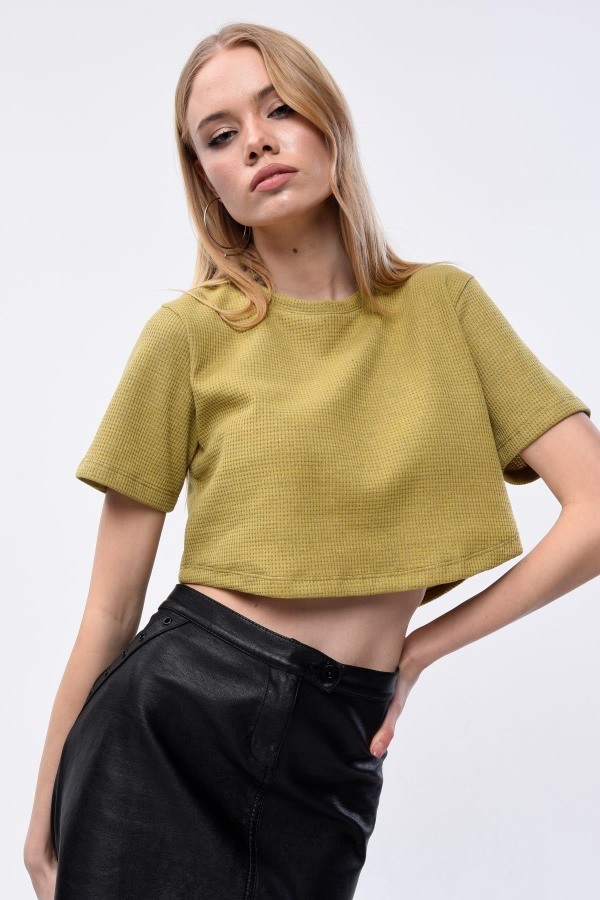 Kadın Waffle Dokulu Bisiklet Yaka Oversize Crop T-shirt