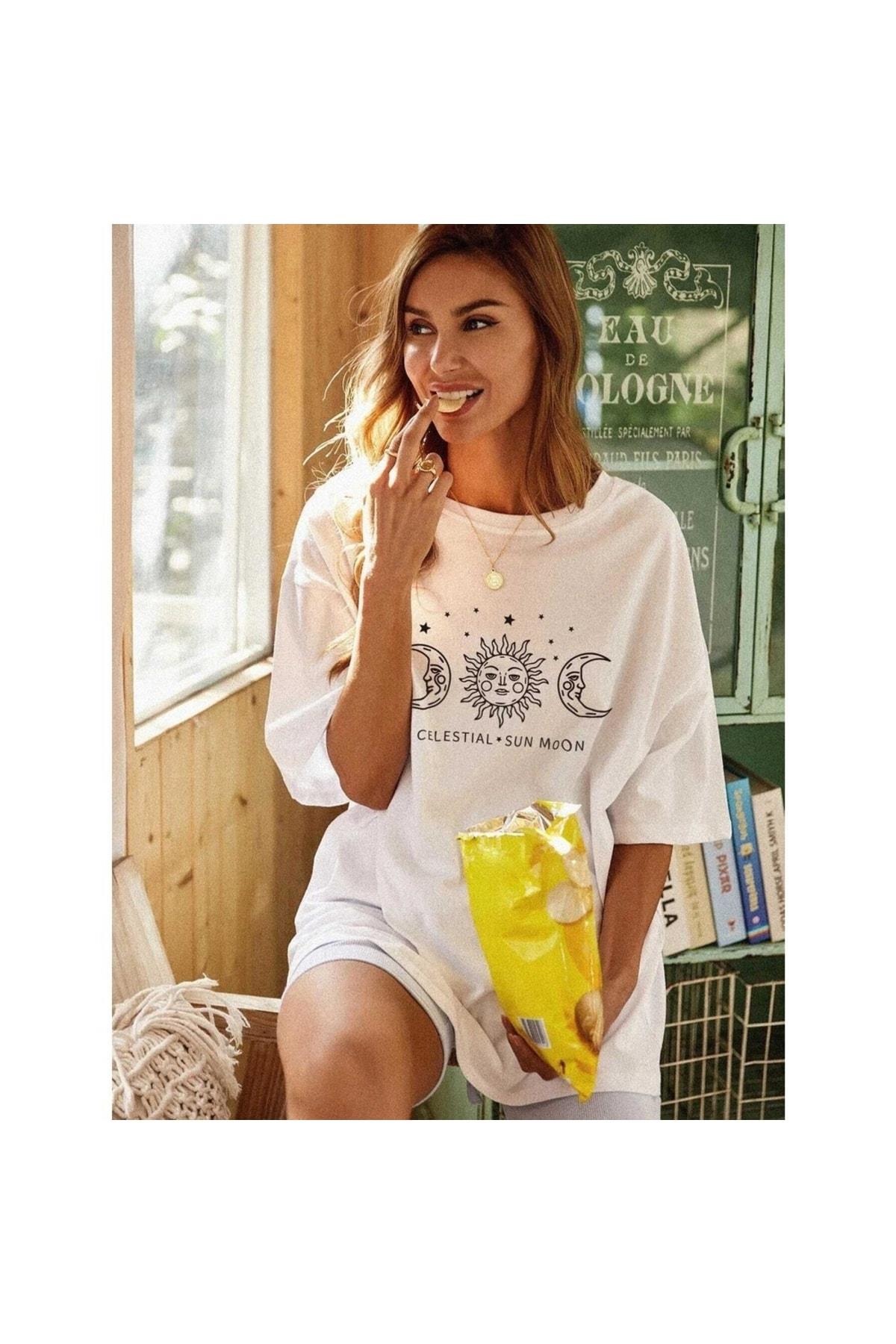 Unisex Oversize Celesitial Baskılı Salaş Kesim T-shirt