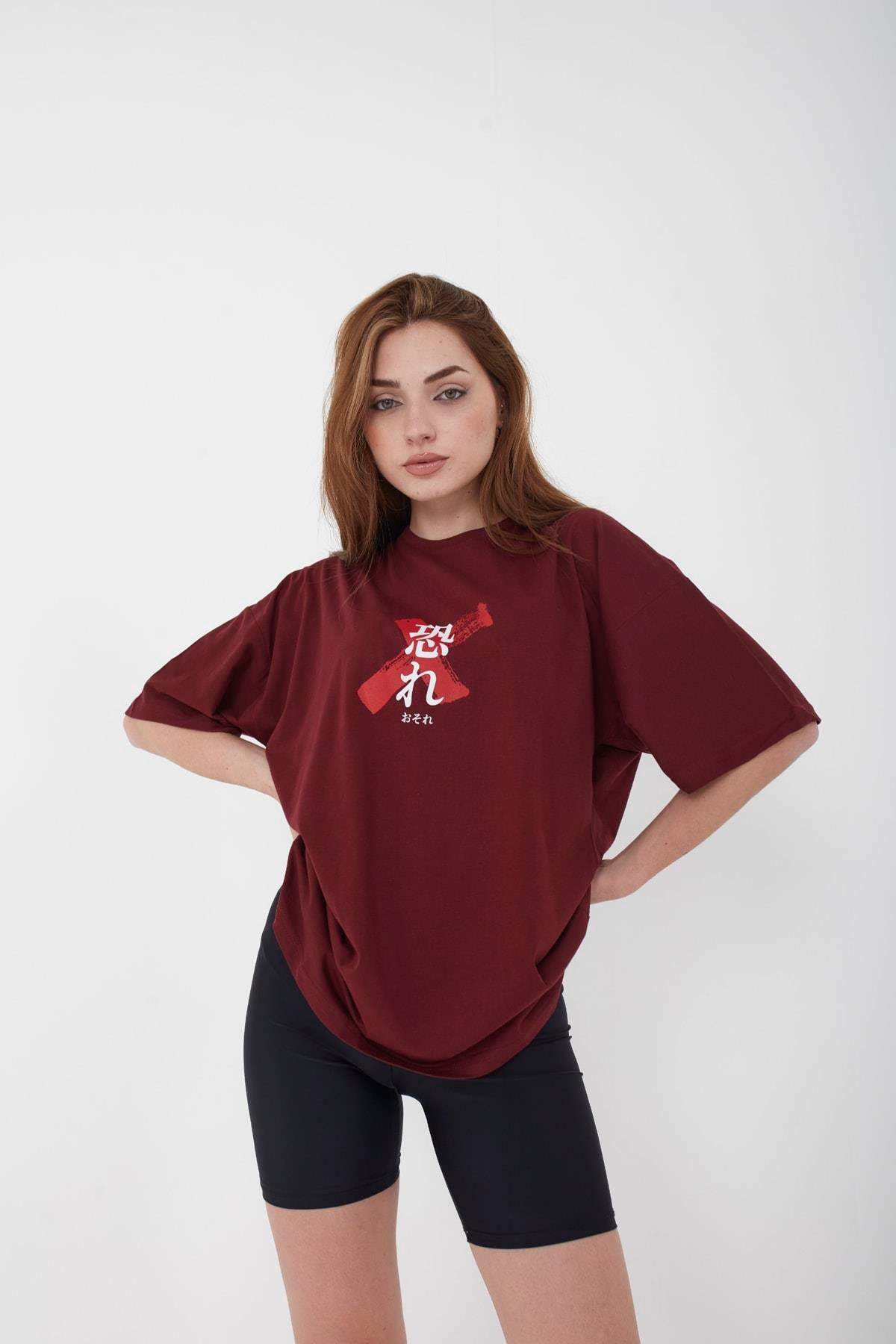Unisex Oversize Osaka Baskılı Salaş Kesim T-shirt
