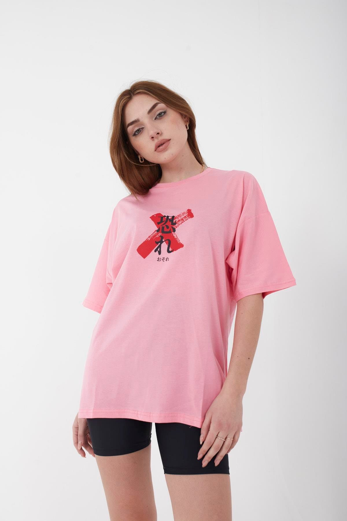 Unisex Oversize Osaka Baskılı Salaş Kesim T-shirt