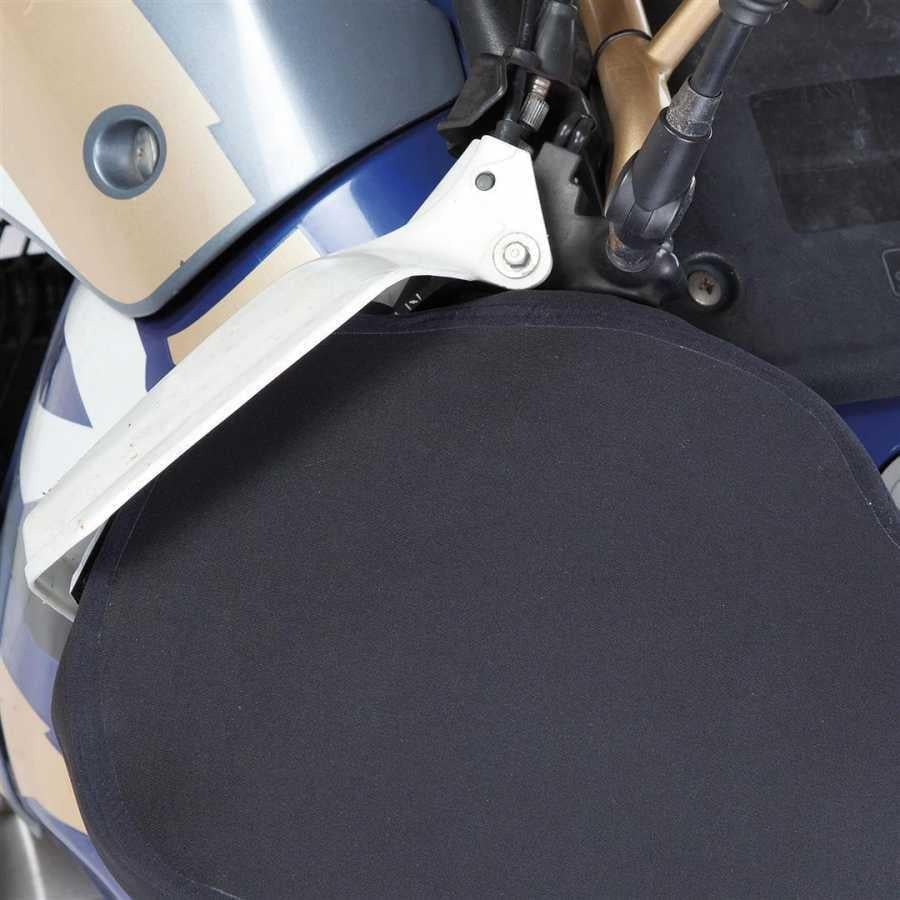 Tucano UrbanoTucano Urbano Termoscud® El Koruma Kılıfı R-367
