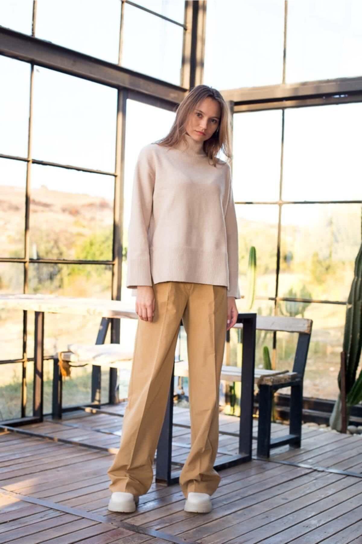 Kadın  Pilili Uzun Pantolon Camel