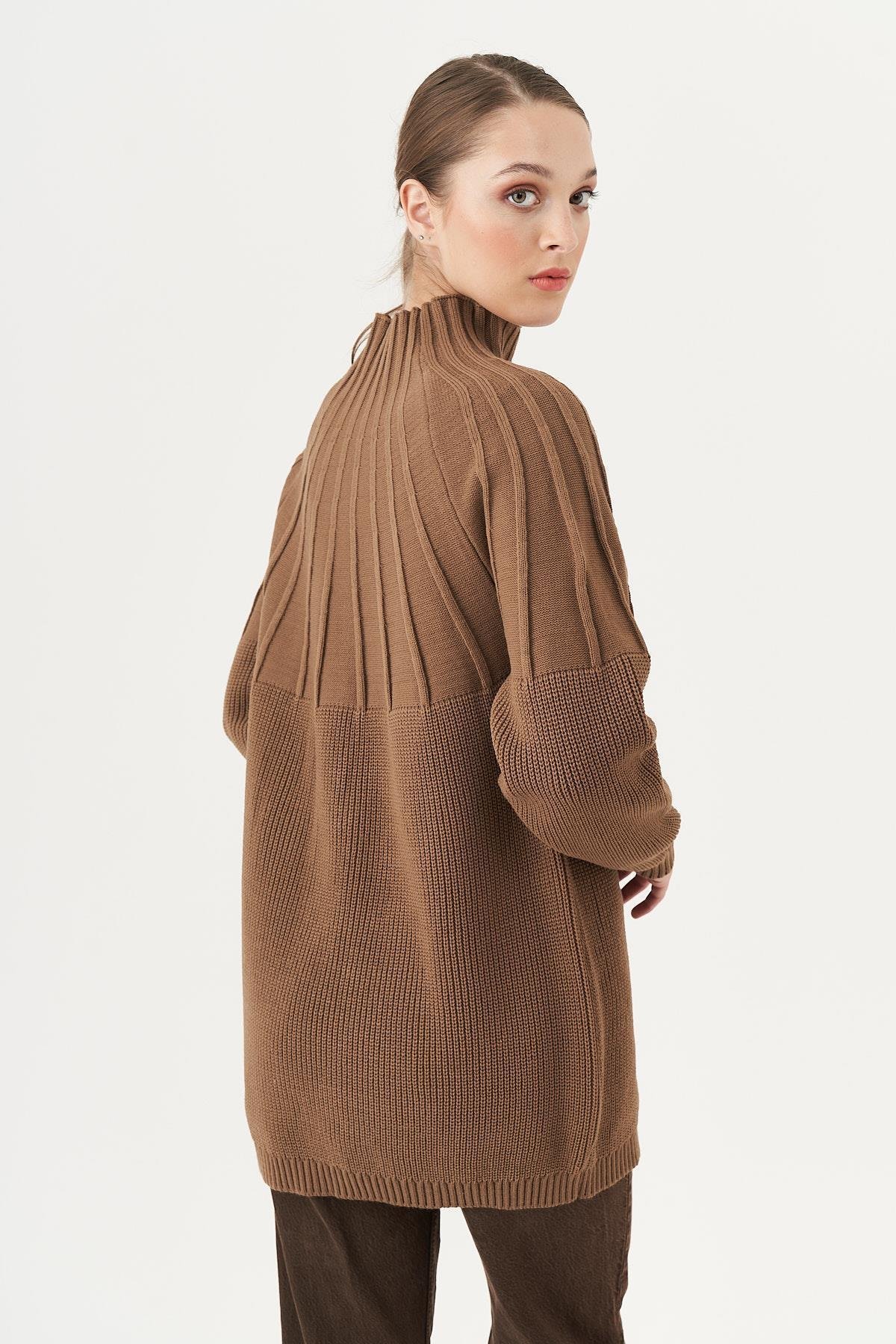 Thick Knit Sweater Brown