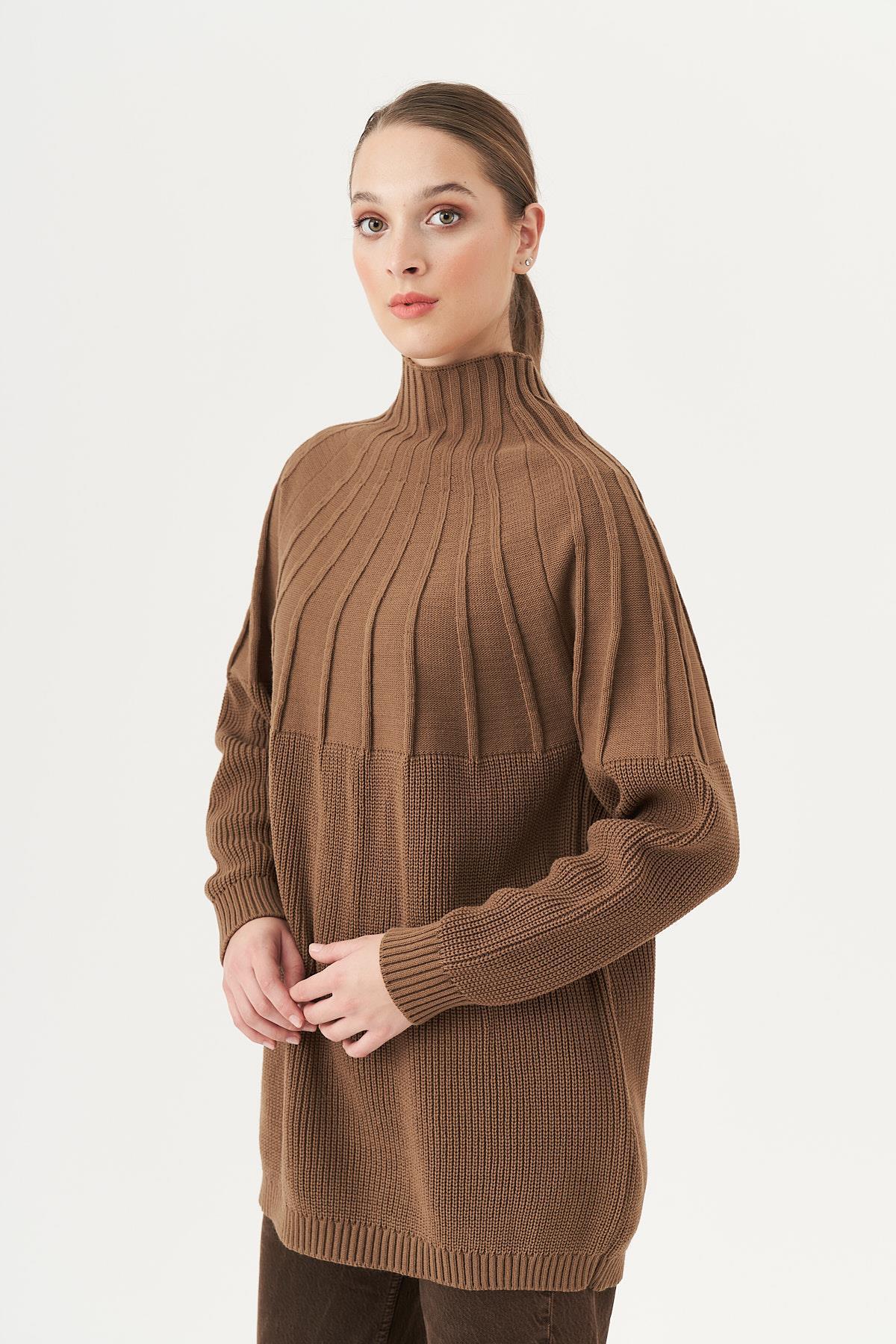 Thick Knit Sweater Brown