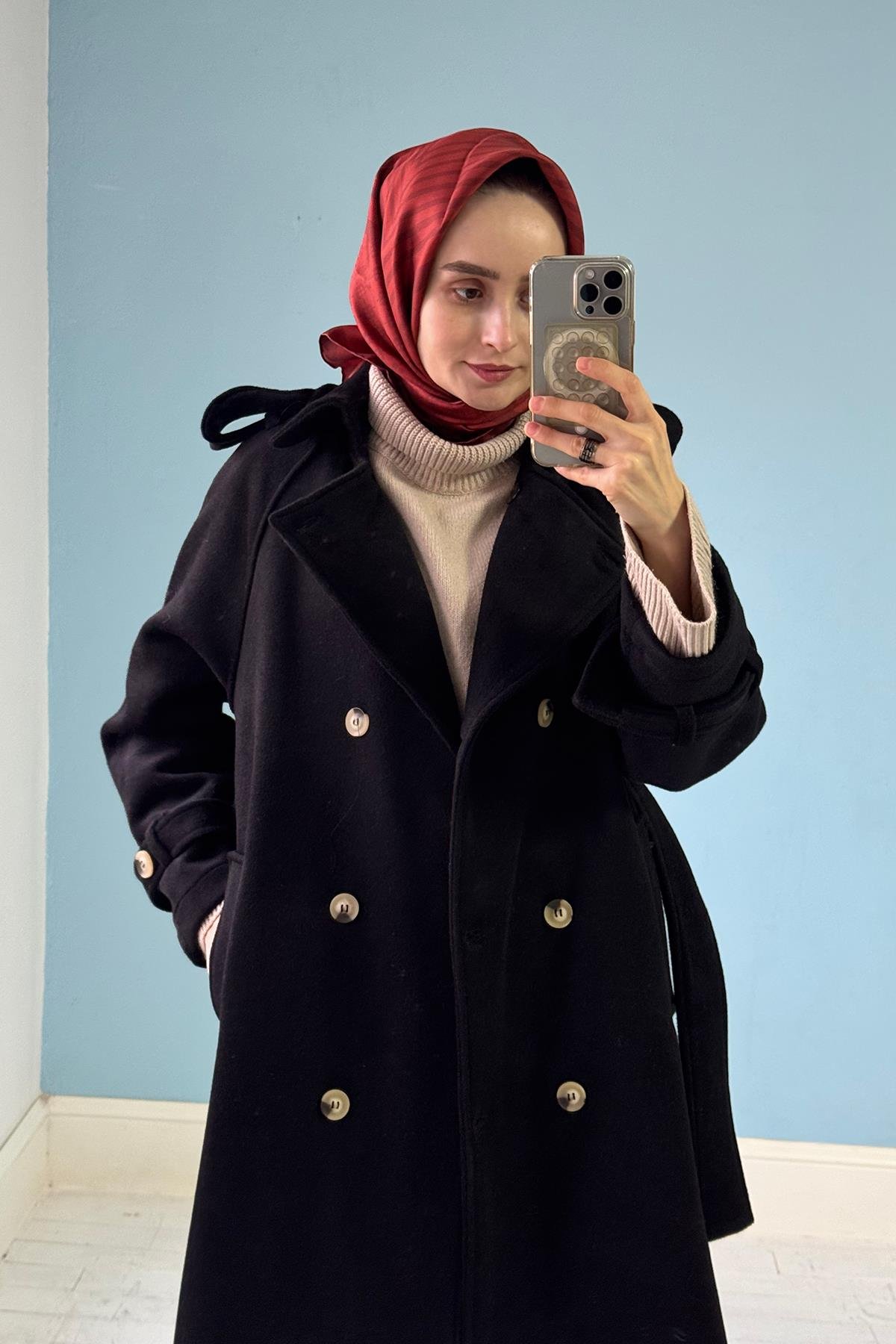 Uzun Apolet Detaylı Kaşe Kaban Siyah