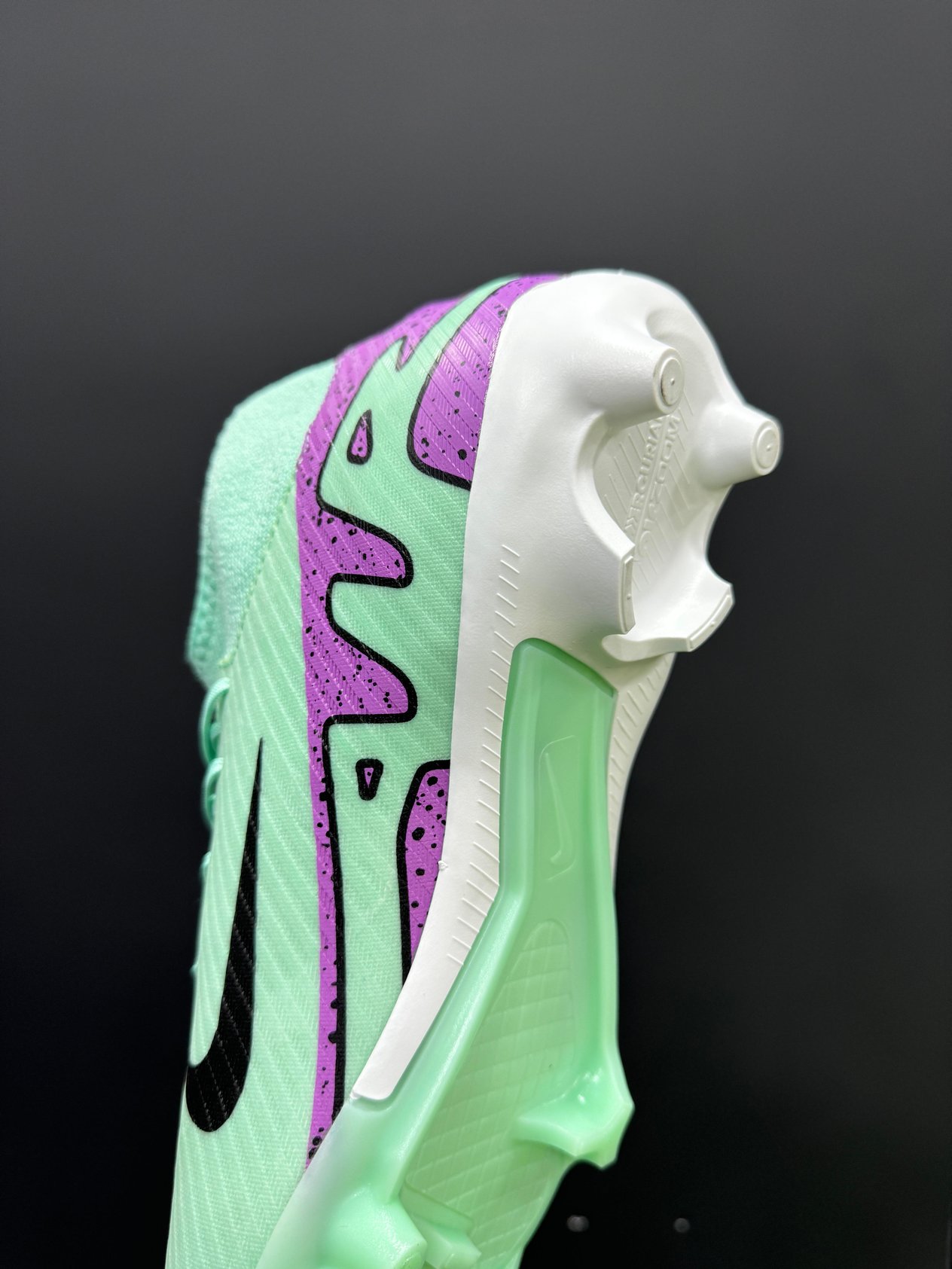 Air Zoom Superfly Pro 