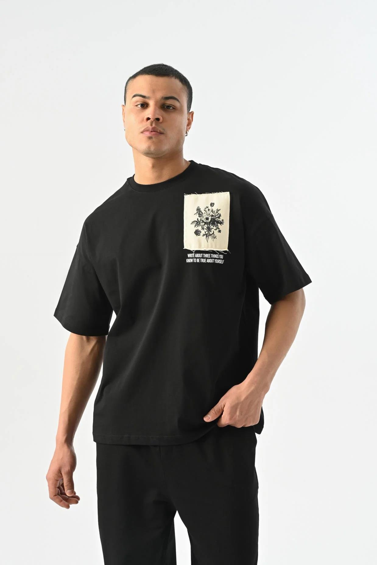 Etnik Keten Baskı Detaylı Oversize T-shirt Siyah