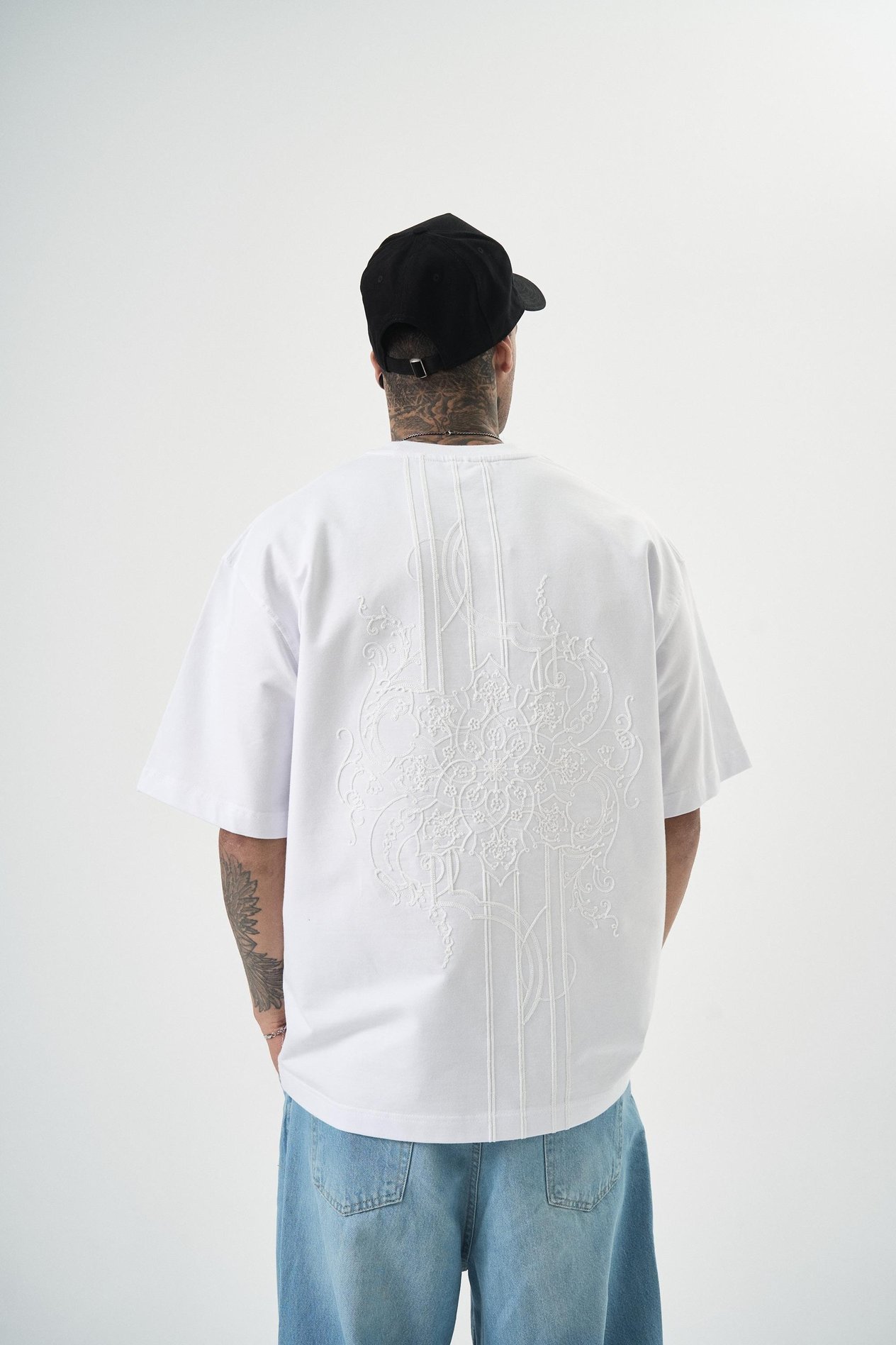 Ottomans Nakış Detaylı Oversize T-shirt Beyaz