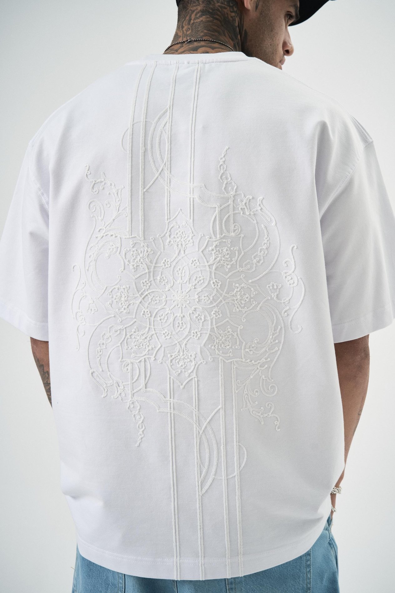 Ottomans Nakış Detaylı Oversize T-shirt Beyaz