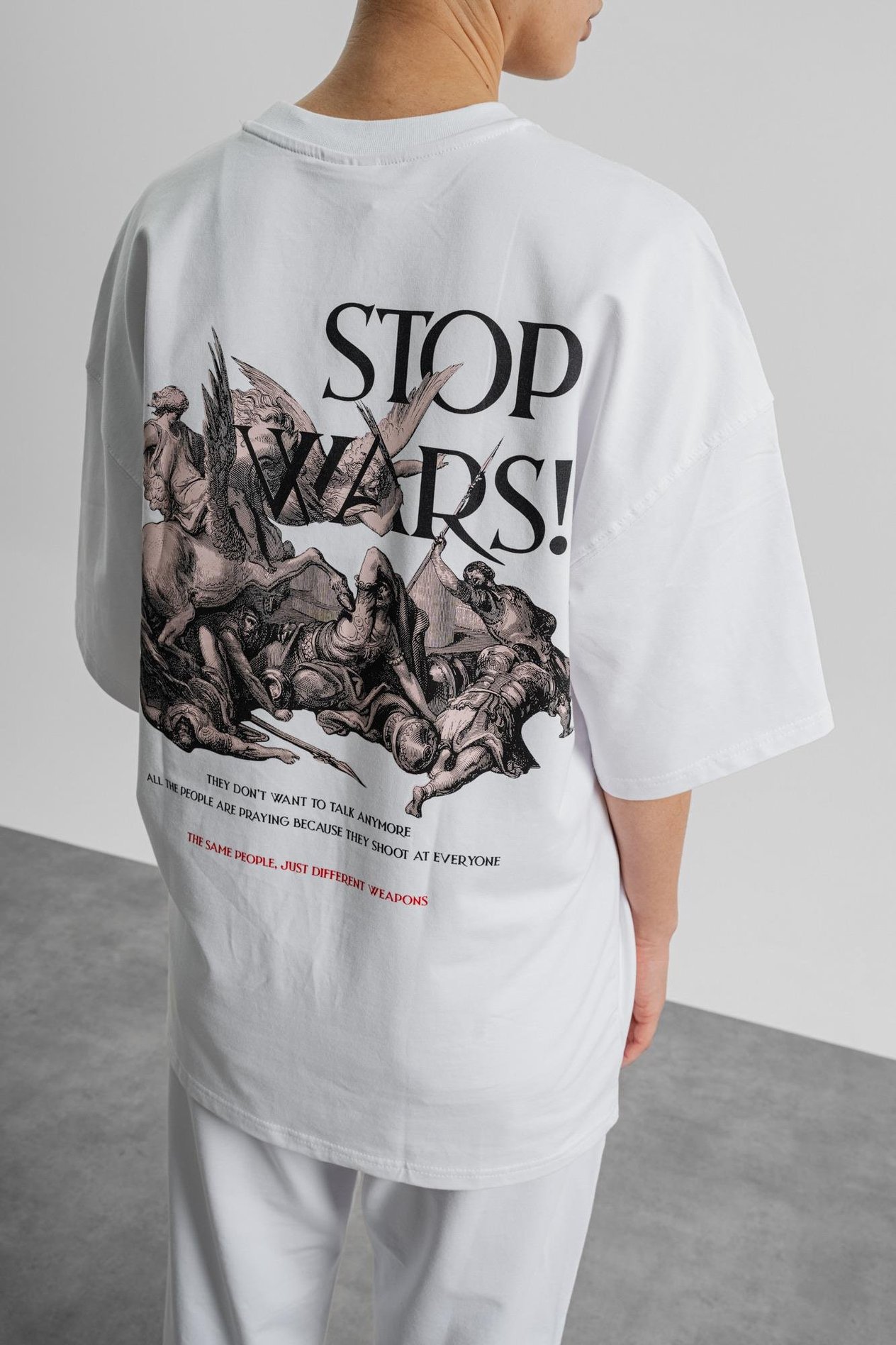 STOP WARS OVERSIZE T-SHIRT BEYAZ