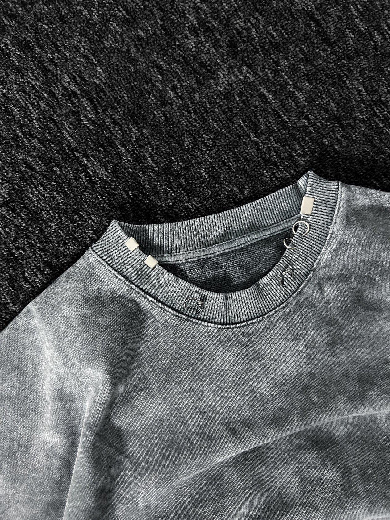 Yaka Detaylı Washed Oversize Sweatshirt Gri