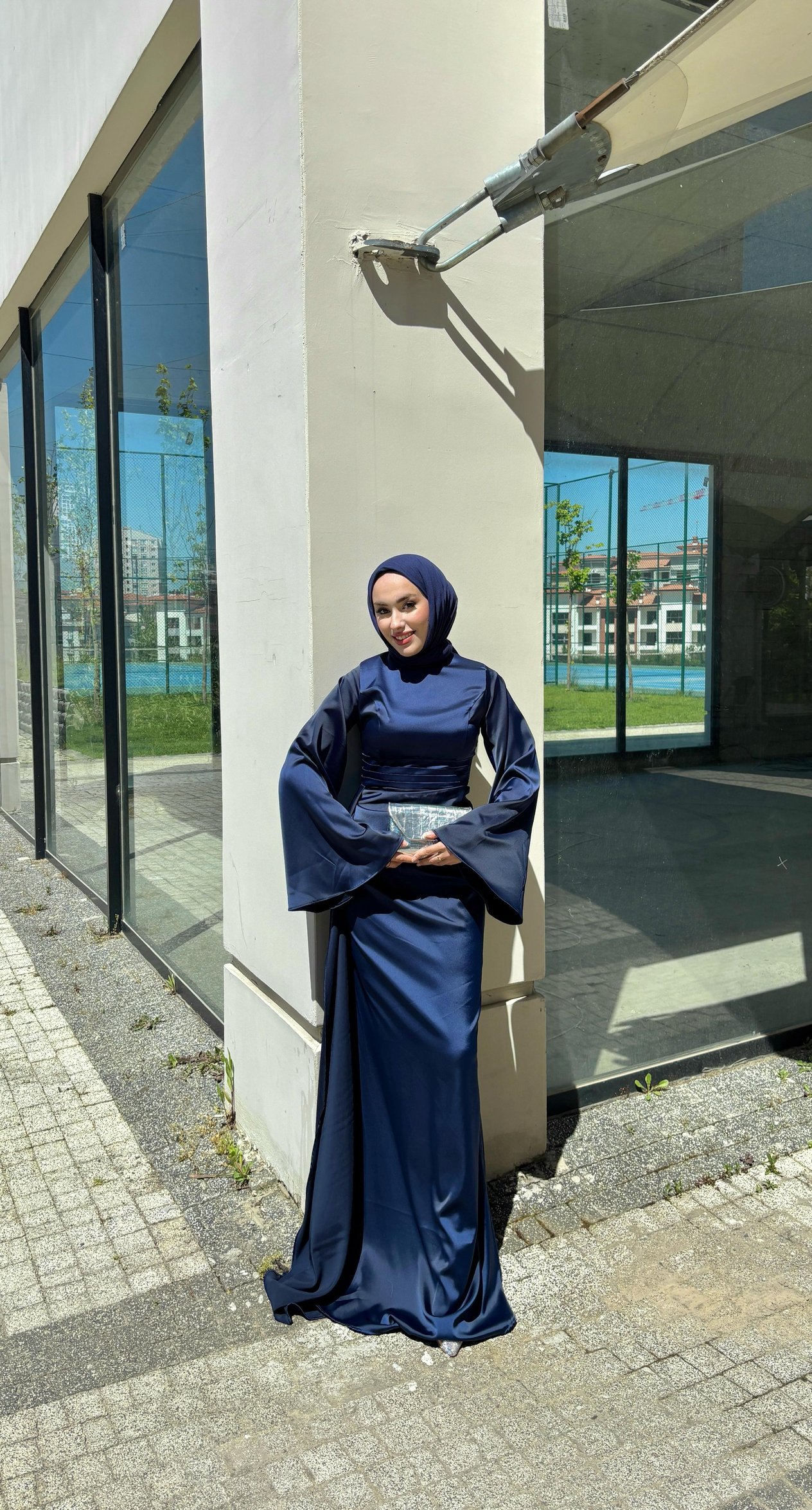 Zeyna Abiye Lacivert