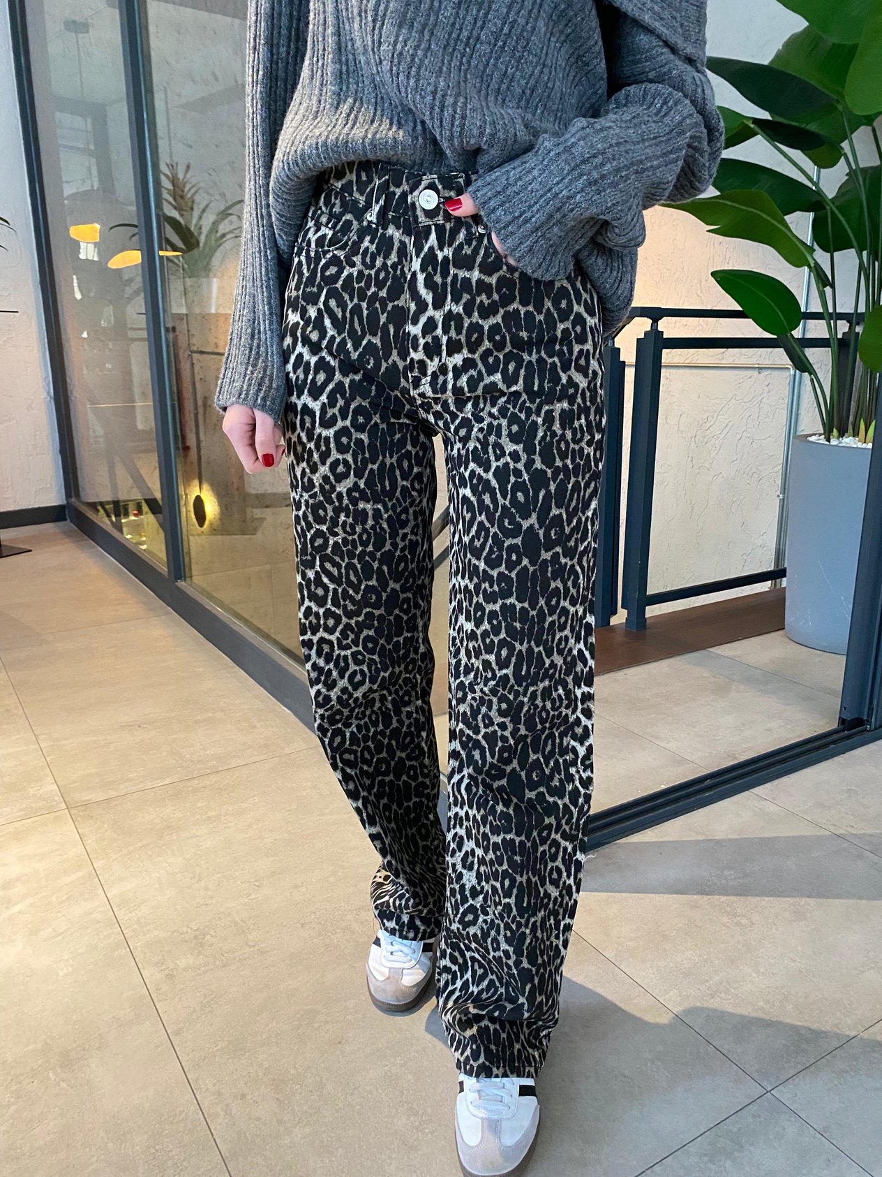 Leopar Desenli Yüksek Bel Straight Jean