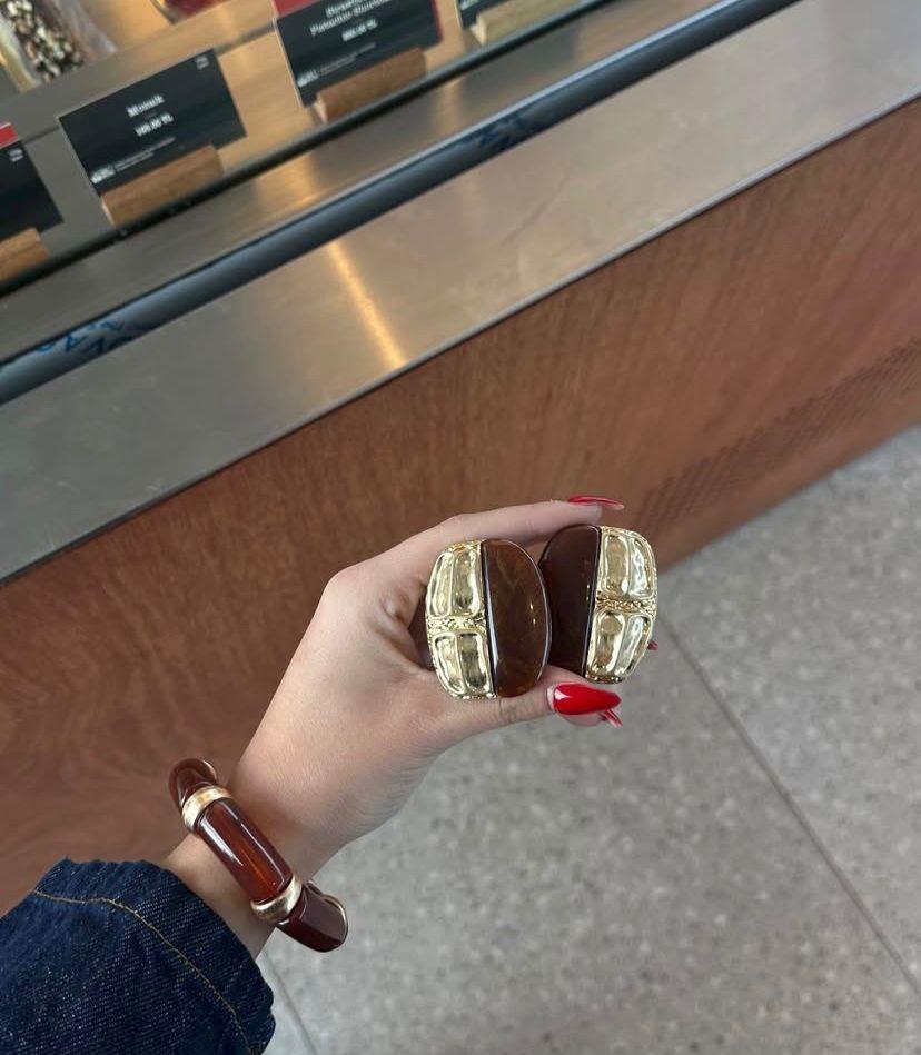 Tasarım Kahverengi Gold Detay Küpe