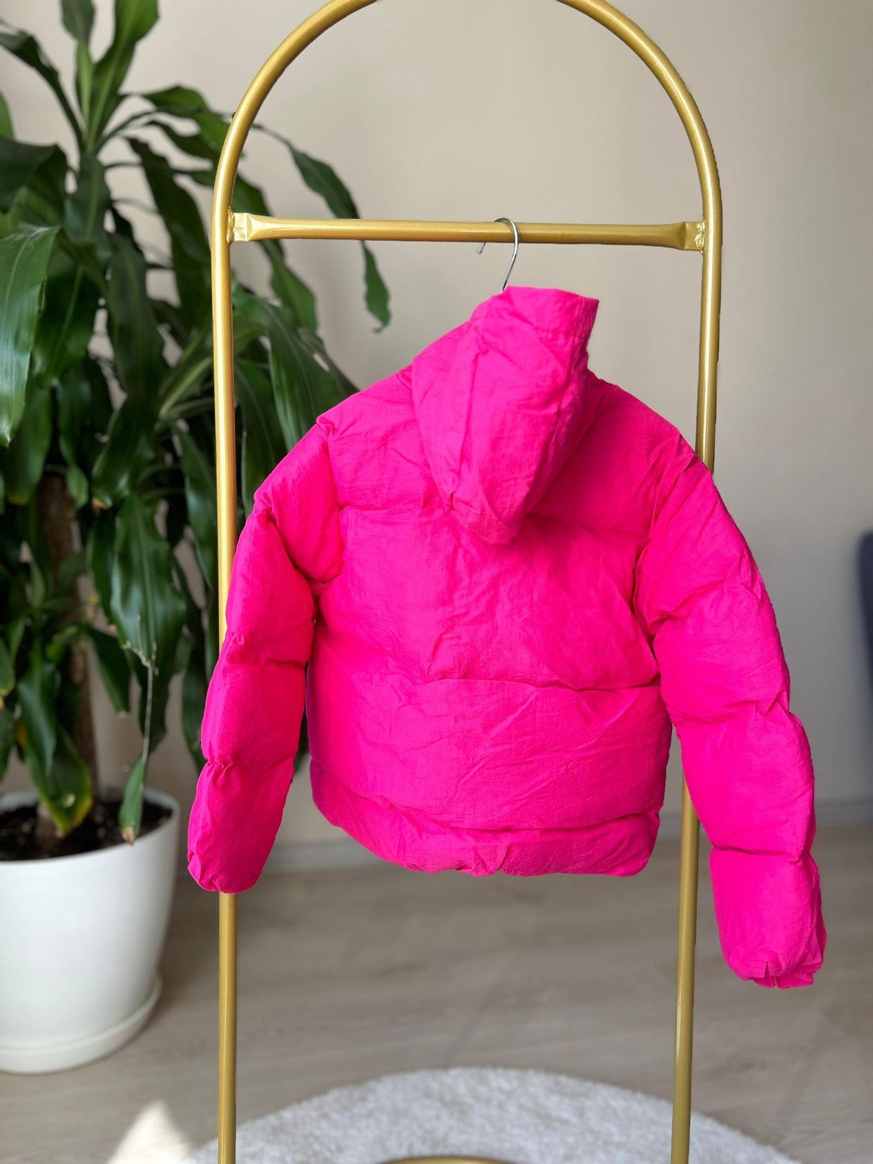 Pembe Kapüşonlu Şişme Mont