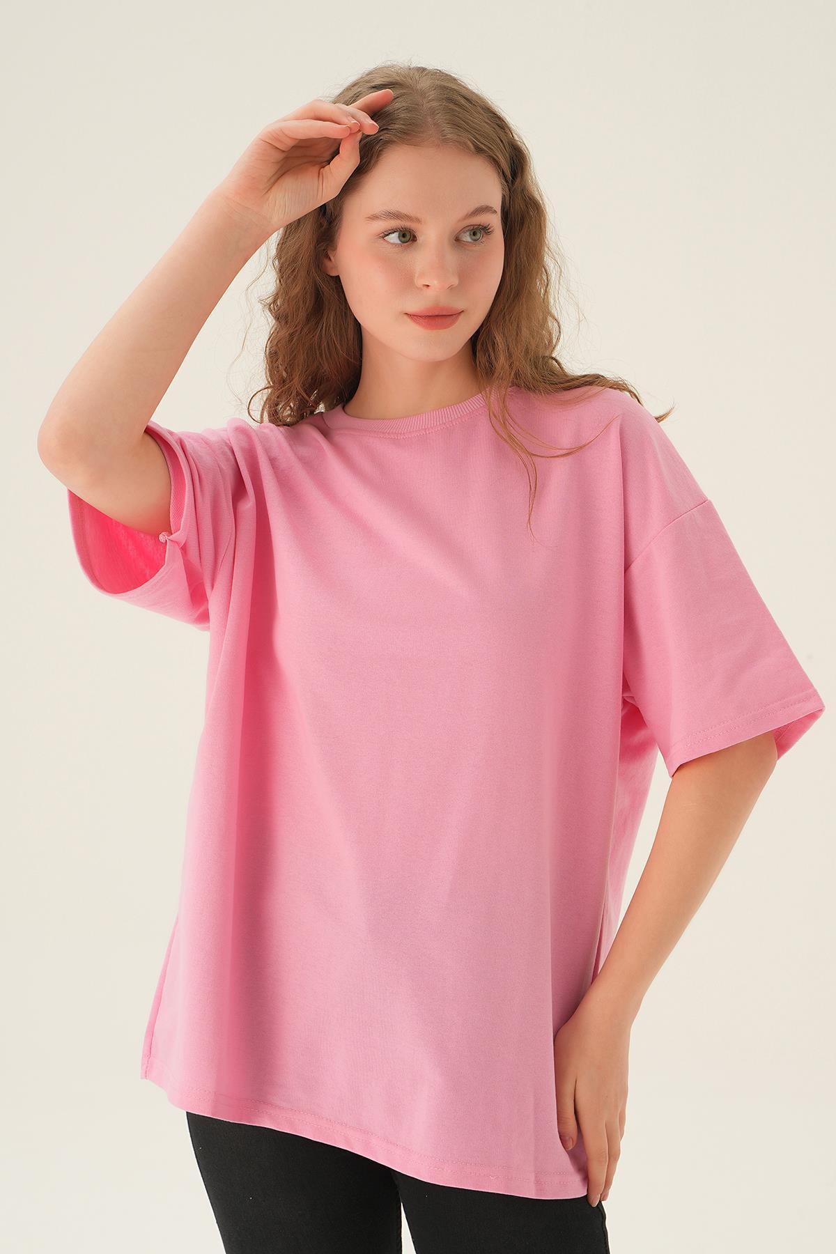 Bisiklet Yaka Basic TshirtKADIN T-SHİRT