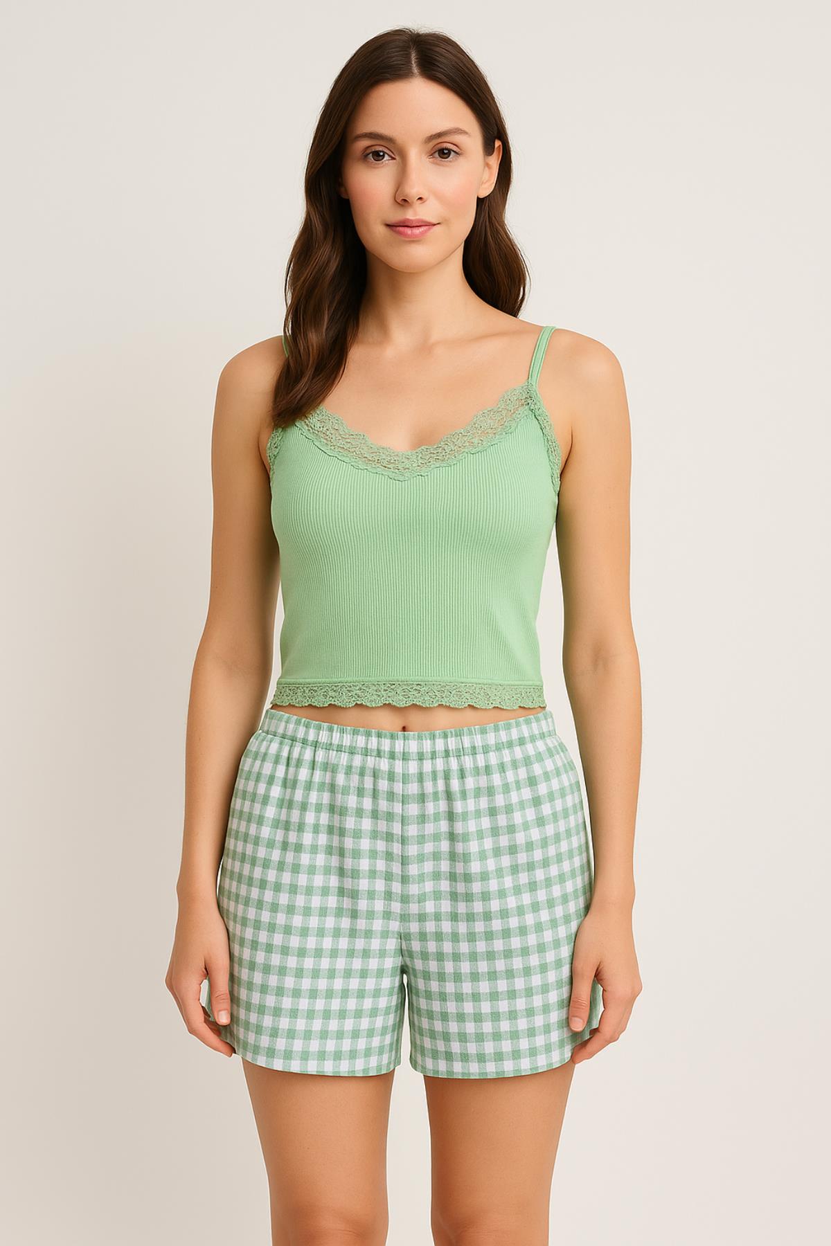 İp Askılı Dantel Detaylı Şortlu Pijama Takımı