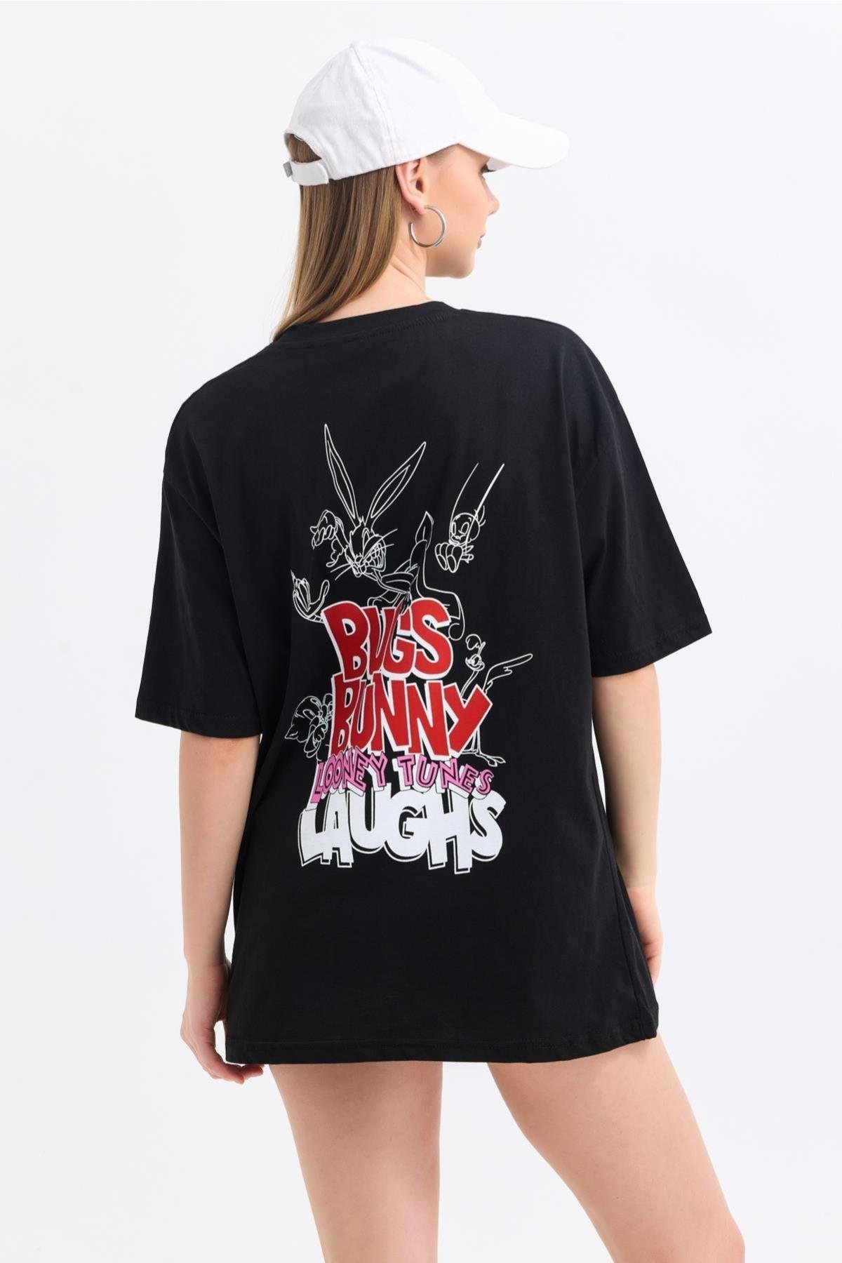 Önü ve Sırtı Buggs Bunny Baskılı TshirtKADIN T-SHİRT