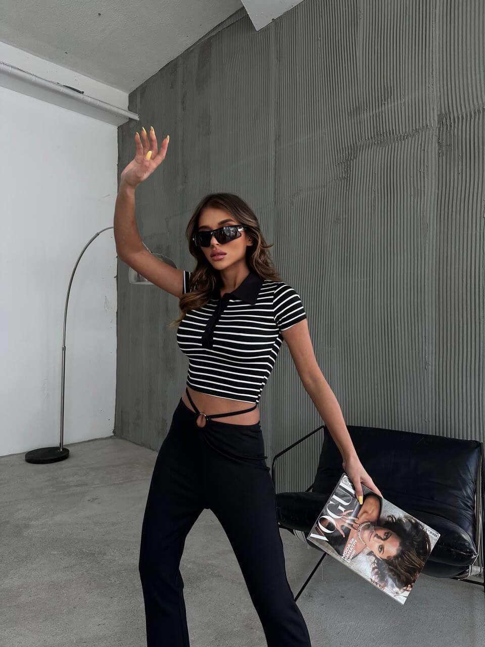 Polo Yaka Çizgili Crop TshirtKADIN T-SHİRT