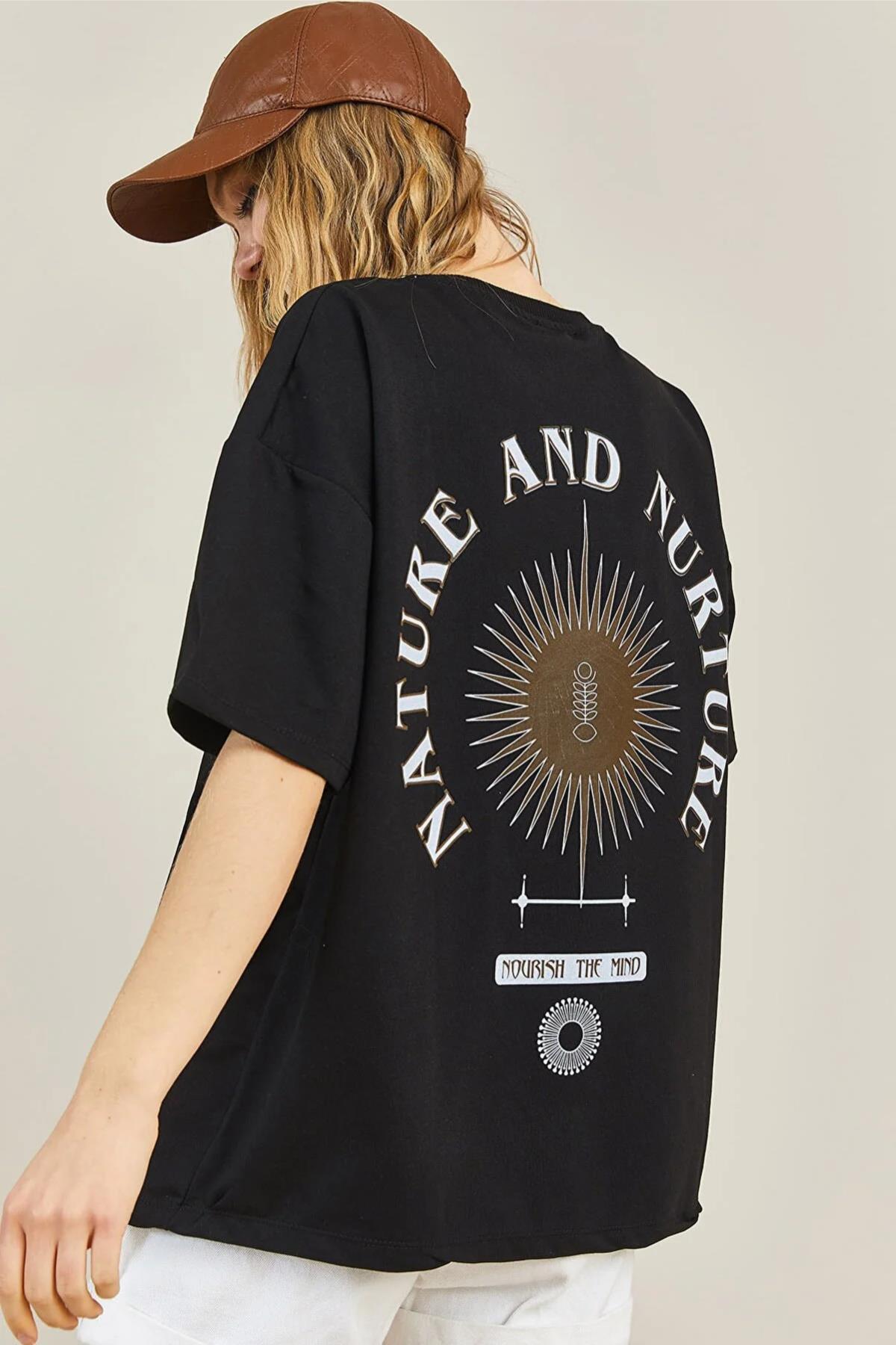 Yazı Baskılı Bisiklet Yaka T-shirtKADIN T-SHİRT