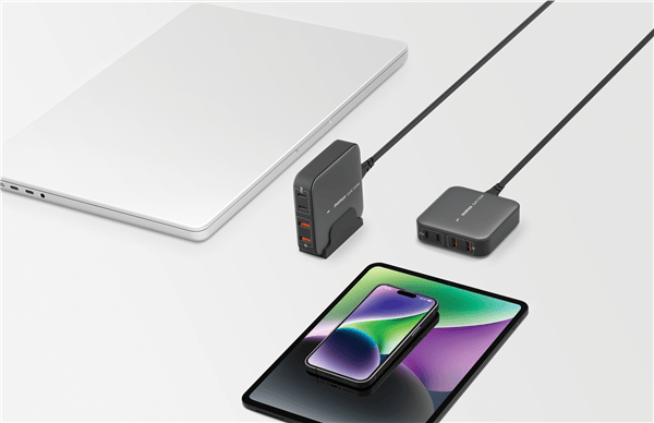 MOMAX ONEPLUG 4 PORT 100W GAN ADAPTÖR UM33